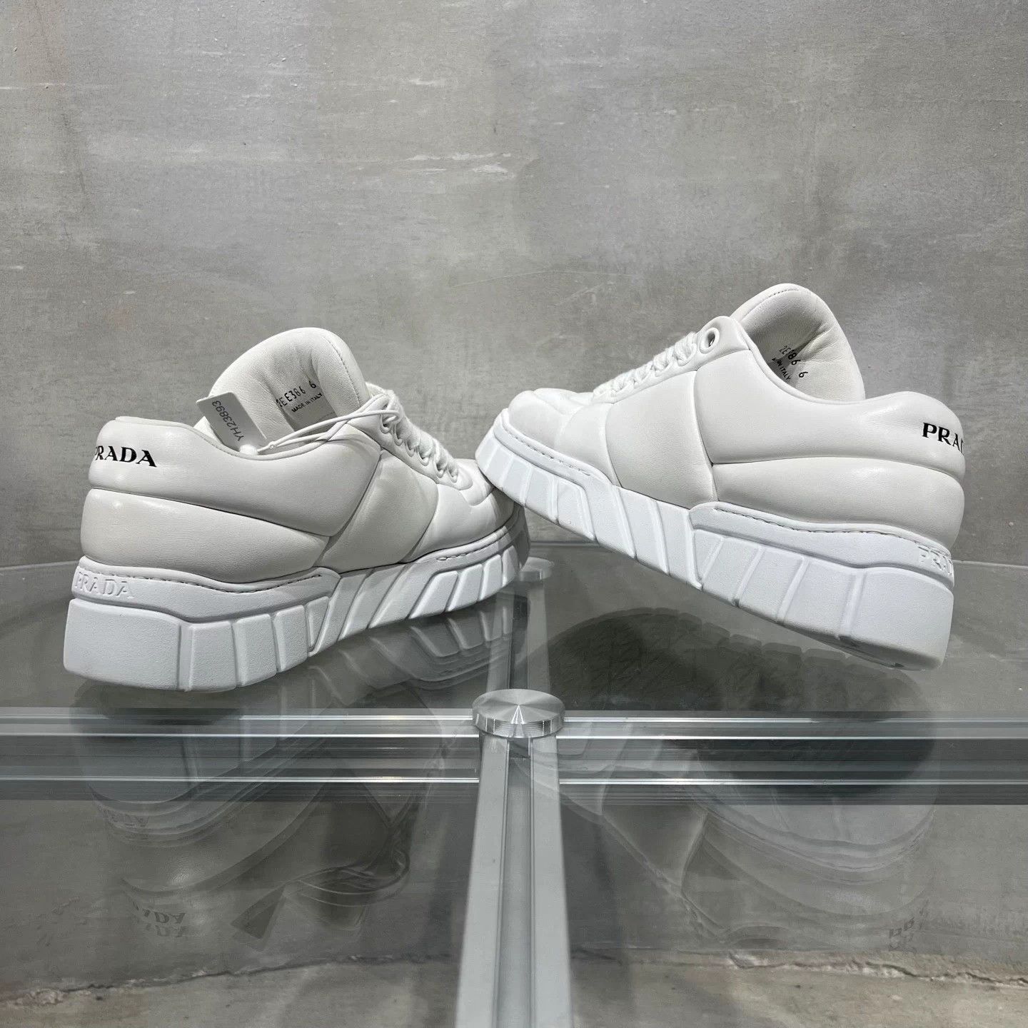 Prada PRADA Metal Triangle Logo White Sneakers UK6 40 Size US 7 / EU 40 - 5 Thumbnail