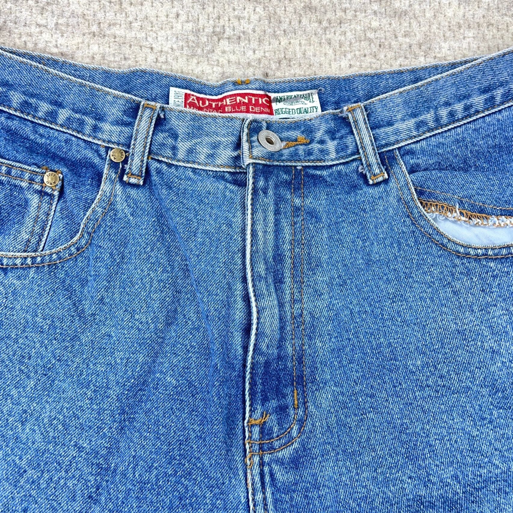American Eagle Outfitters VINTAGE American Eagle Outfitters Shorts Men 36 Blue Denim Jorts Cut Off Med Wash Bermuda Distressed Pockets Logo 5-Pocket Design Jeans/Denim Size US 36 / EU 52 - 6 Thumbnail