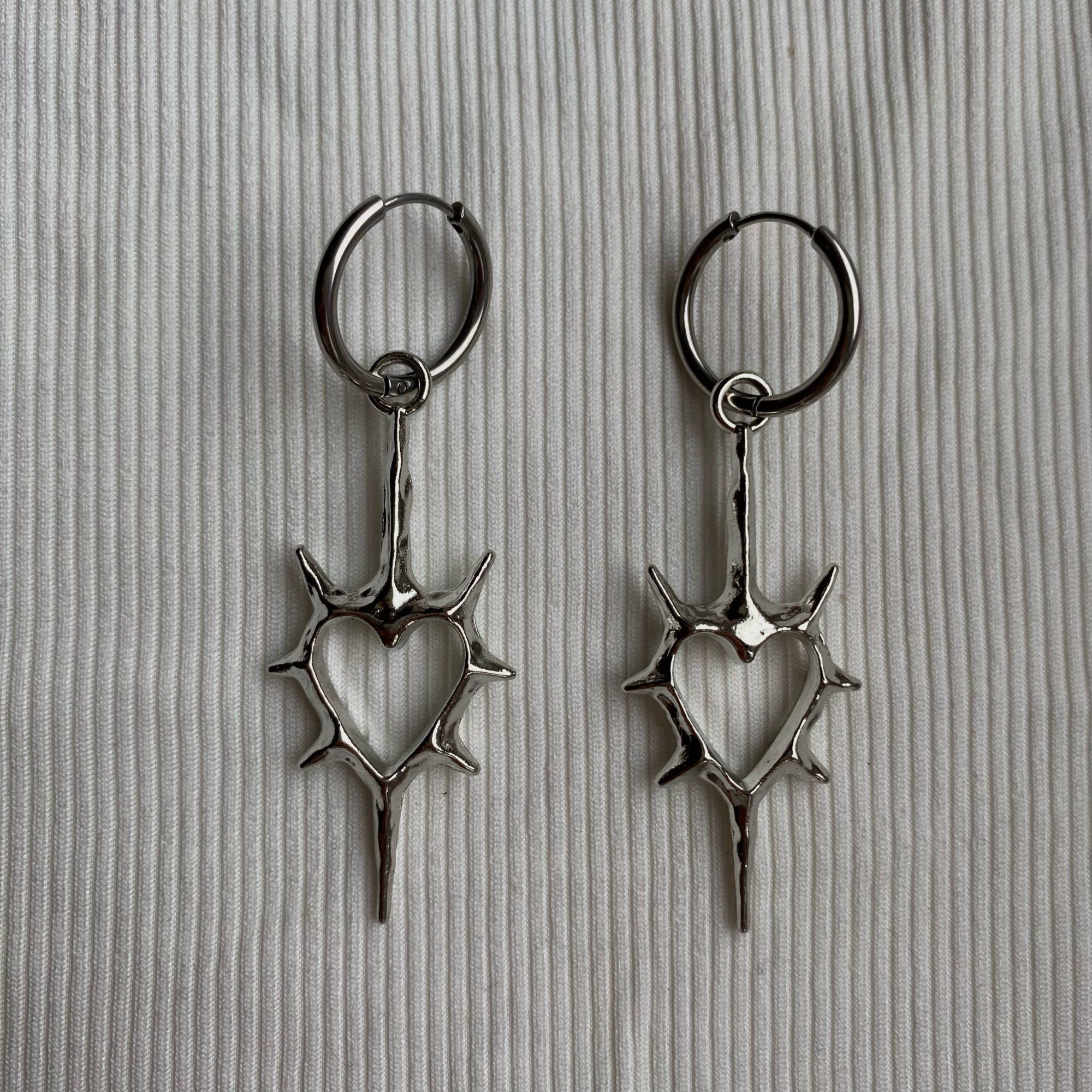 Designer × Japanese Brand × Jewelry Hollow Thorns Love Earring Size ONE SIZE - 5 Thumbnail