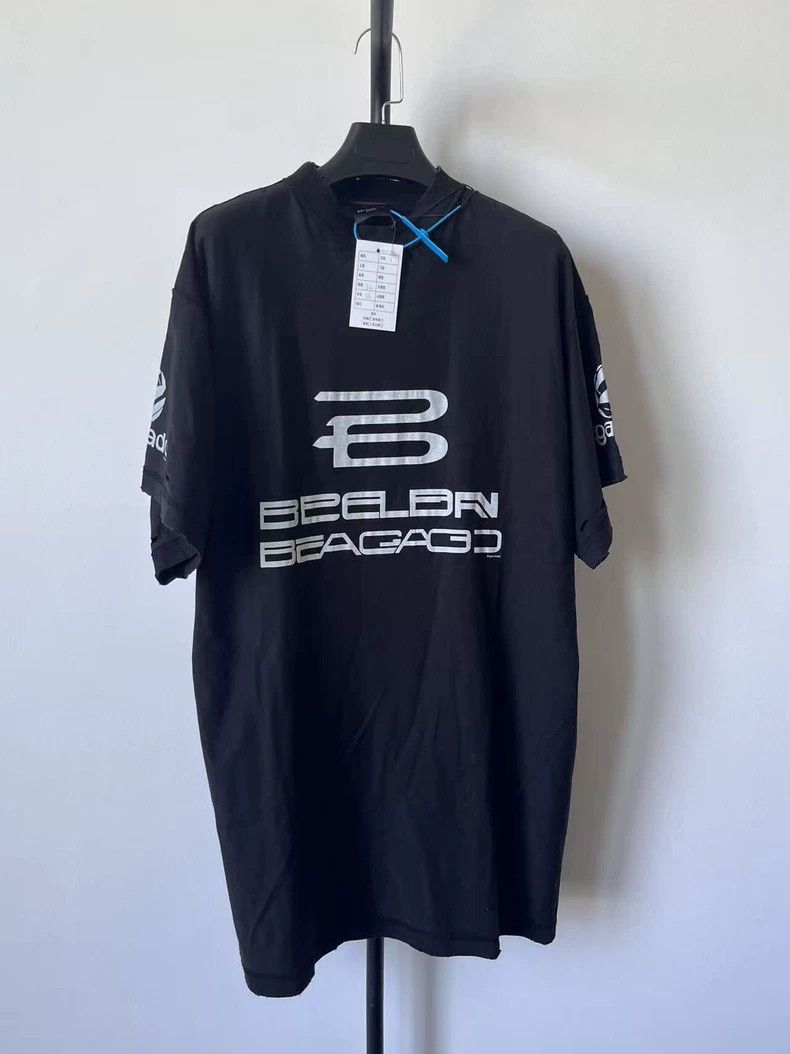 Balenciaga Balenciaga Mud dyed old damaged short sleeve Size US S / EU 44-46 / 1 - 1 Thumbnail