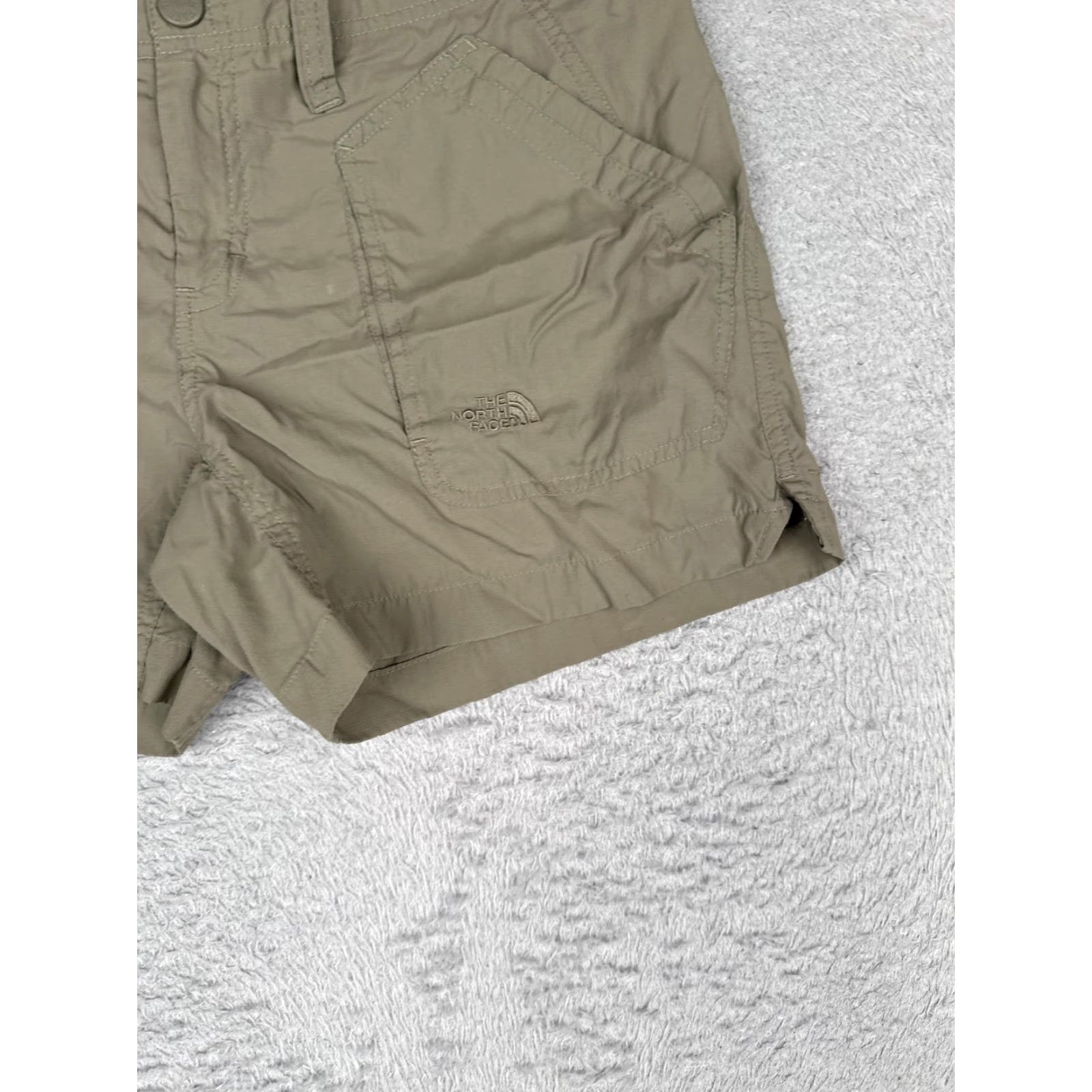 The North Face The North Face Womens Cargo Shorts 10 Green Nylon Hiking Pockets Outdoor Casual Activewear Size 32" / US 10 / IT 46 - 2 Thumbnail