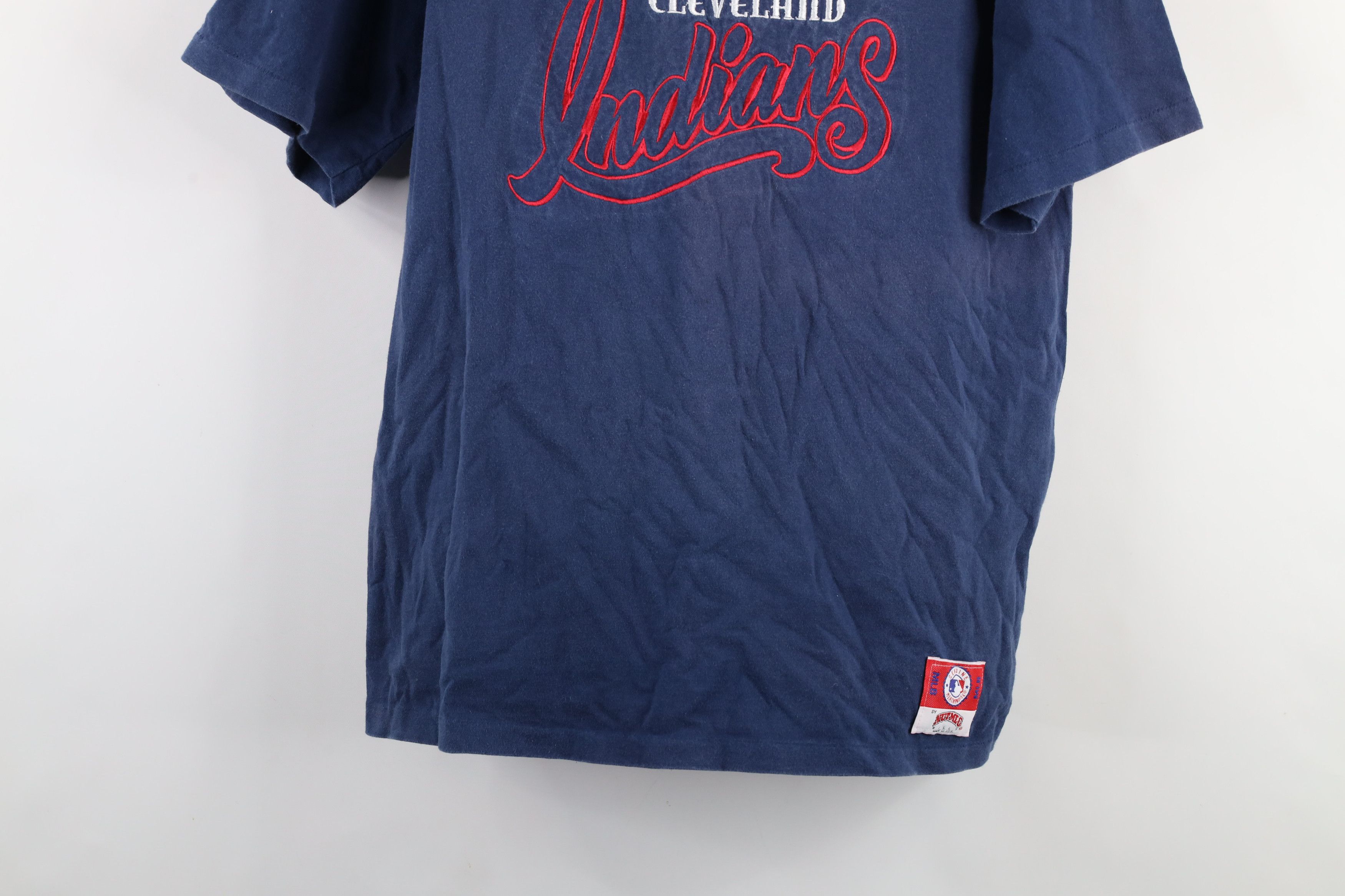 Vintage Vintage 90s Script Cleveland Indians Baseball T-Shirt USA Size US M / EU 48-50 / 2 - 3 Thumbnail