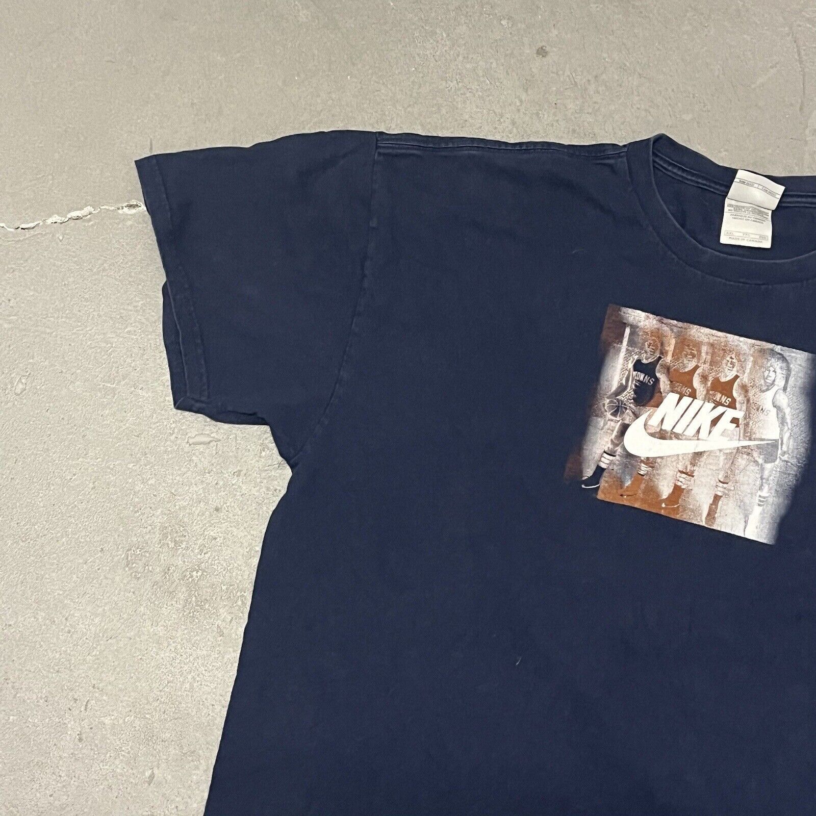 Nike Vintage 2000’s Y2K Nike S/S Graphic T-shirt Size XXL Navy Size US XXL / EU 58 / 5 - 5 Thumbnail
