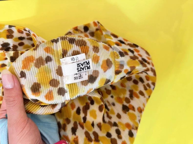 Issey Miyake Issey Miyake Yellow pleated vest Size M / US 6-8 / IT 42-44 - 2 Thumbnail