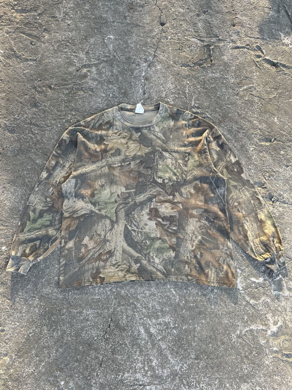 Realtree Crazy Vintage 00s Realtree Camo Carhartt Style Size US XL / EU 56 / 4 - 1 Thumbnail