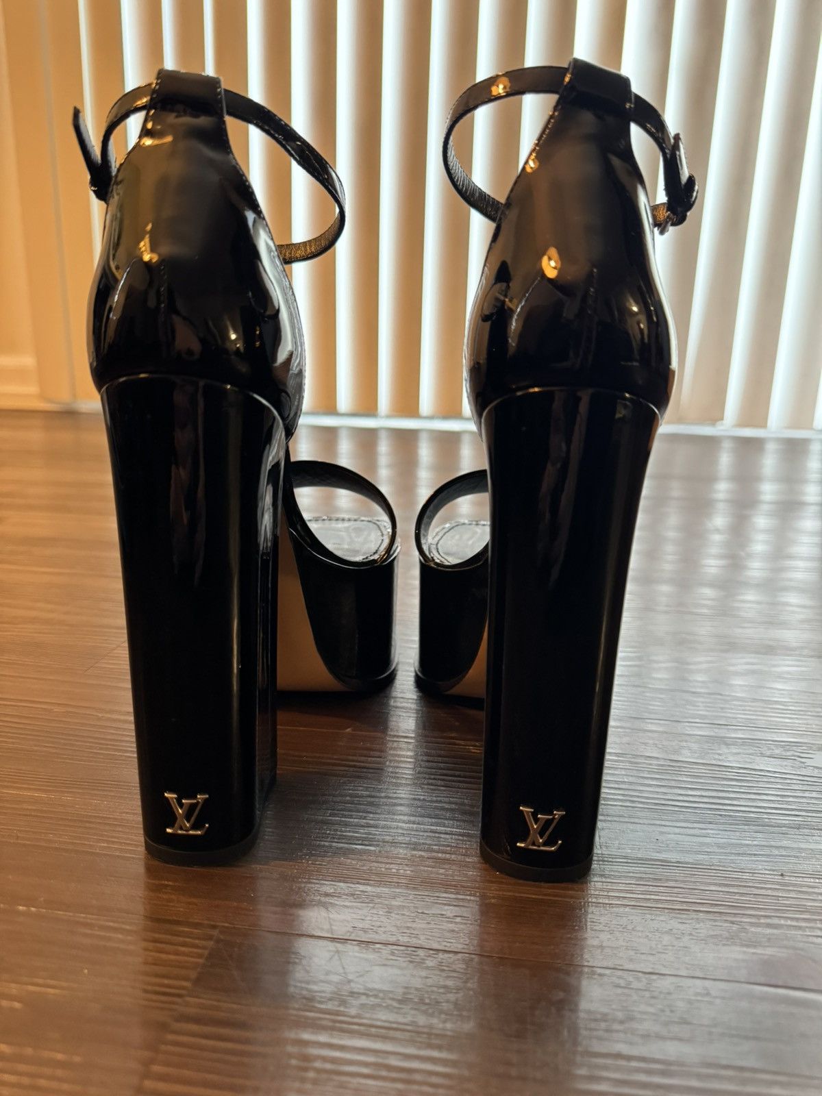 Louis Vuitton Fame Platform Sandal Size US 8 / IT 38 - 4 Thumbnail