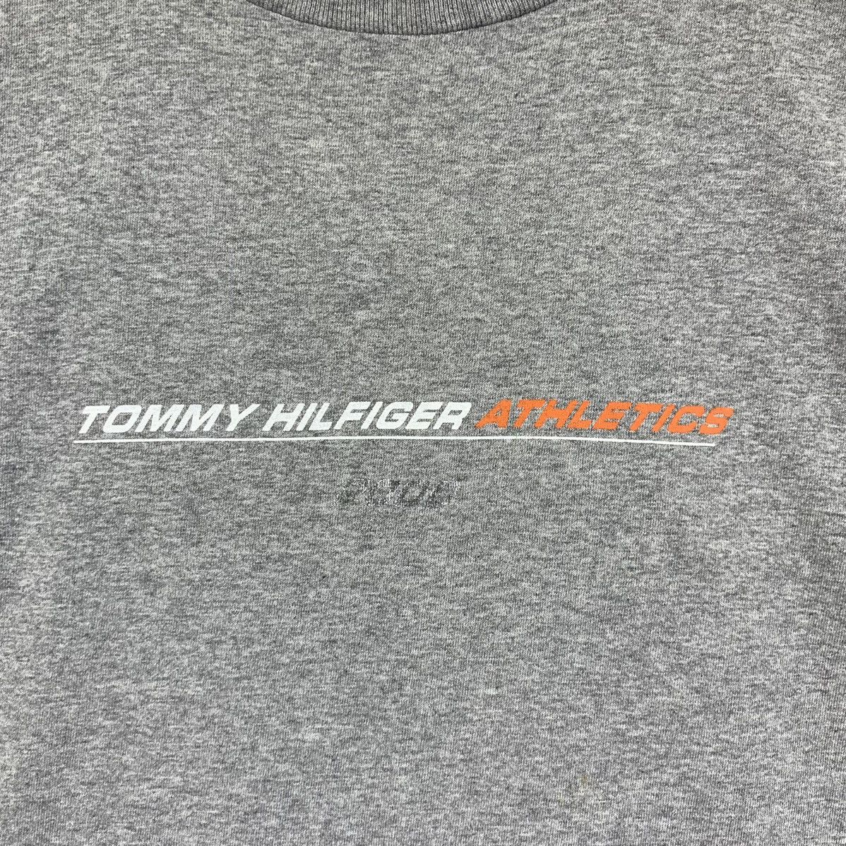 Tommy Hilfiger Vintage TOMMY HILFIGER ATHLETICS Box Logo Tee Shirt Top Size US M / EU 48-50 / 2 - 3 Thumbnail