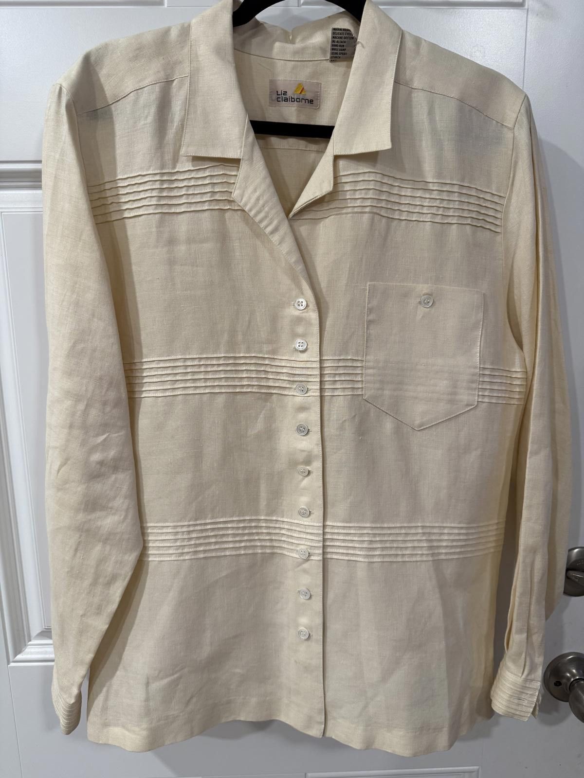 Designer Liz Claiborne Vintage Cream button-up Linen (10) Size L / US 10 / IT 46 - 1 Thumbnail