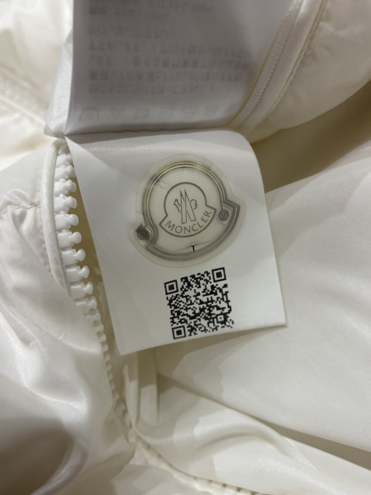 Moncler Moncler Dincer Giubbotto Jacket Size US XL / EU 56 / 4 - 15 Thumbnail