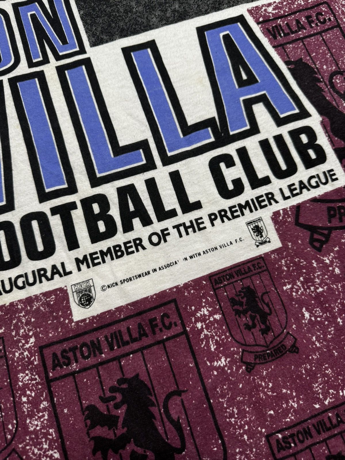 Vintage Vintage 90s Aston Villa Soccer Football T-shirt AOP Graphic Size US XL / EU 56 / 4 - 6 Thumbnail