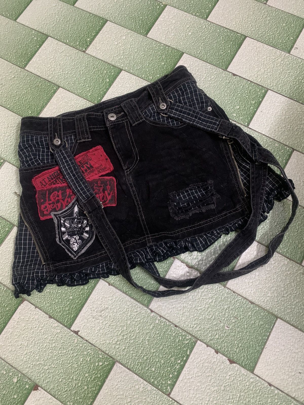 image of Hysteric Glamour Vintage Japanese Algonquins Punk Skirt in Black, Women's (Size 29)