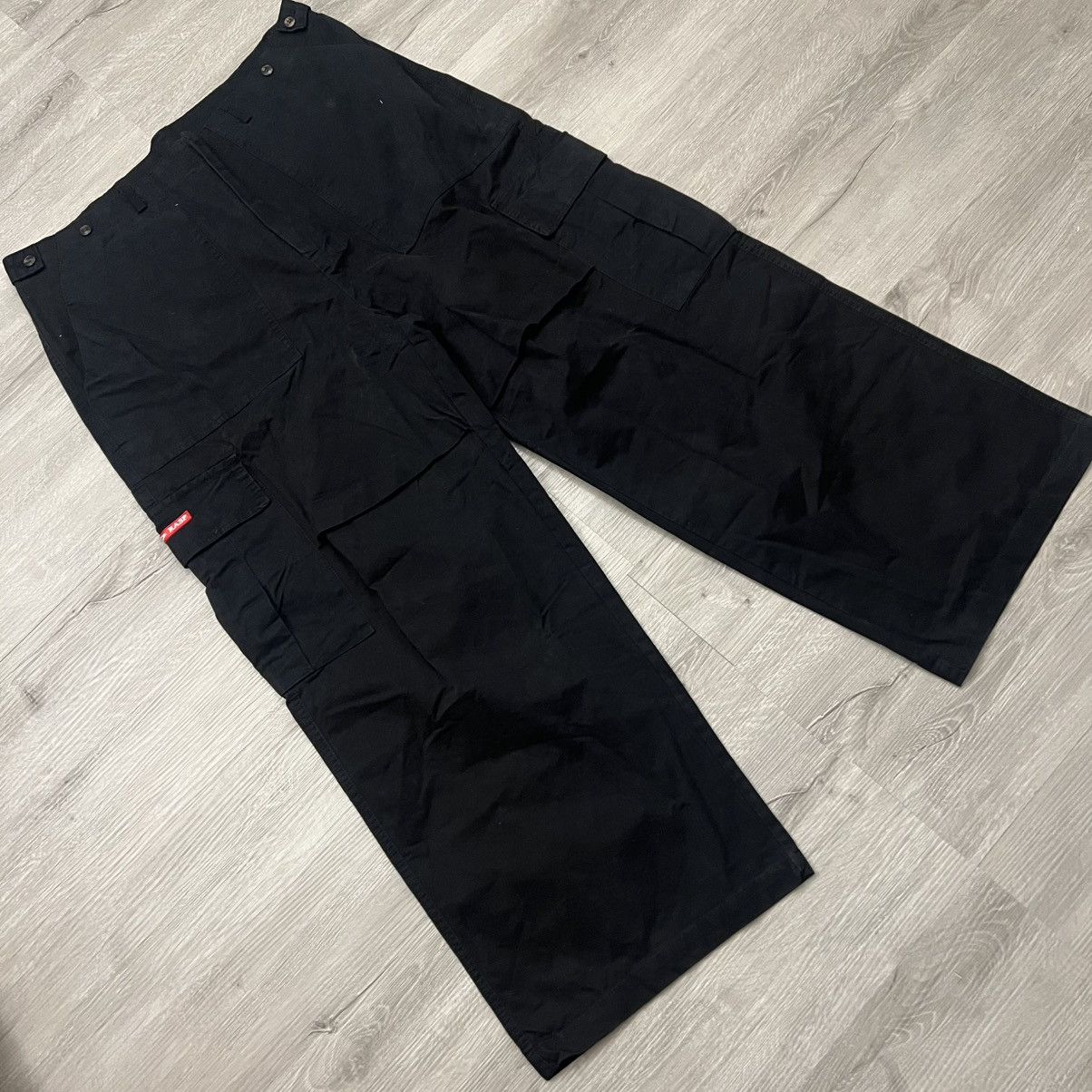 GV Gallery Raspberry Hills Samurai Cargo Pants
