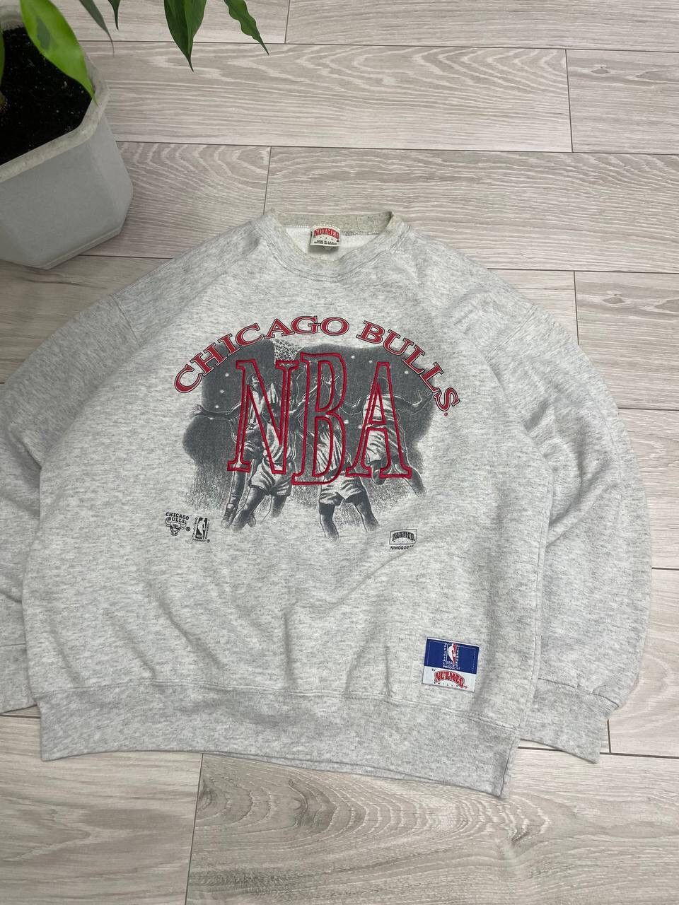 NBA × Vintage Vintage Nutmeg Chicago Bulls NBA Sweatshirt Size US L / EU 52-54 / 3 - 2 Thumbnail