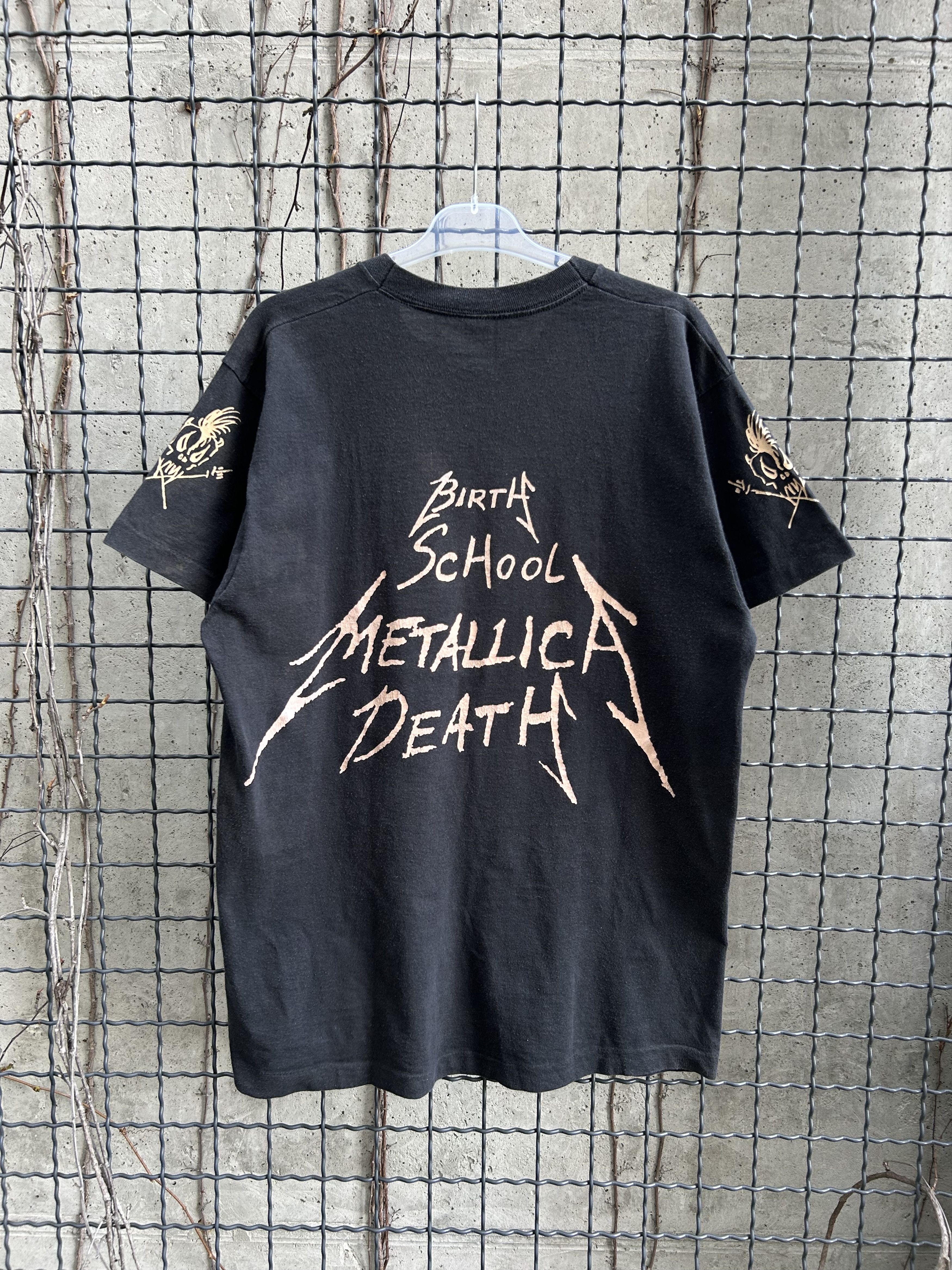 Band Tees × Vintage Vintage 1992 Metallica Birth School Rock Band T-shirt Size US XL / EU 56 / 4 - 3 Thumbnail