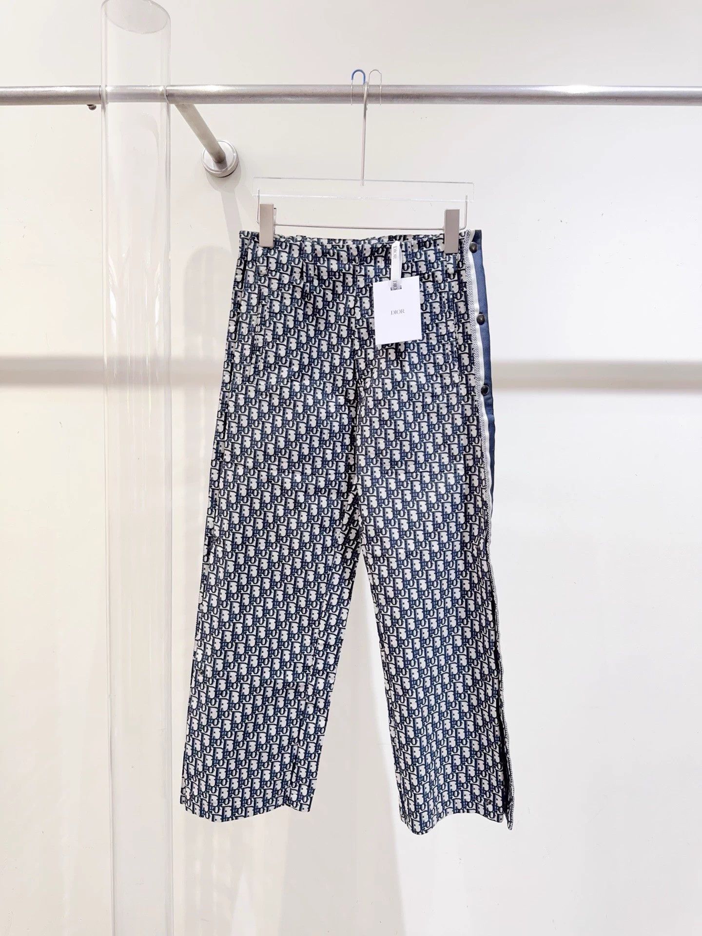Dior Dior New Full Logo High-Waist Pants F32 Size 24" / US 00 / IT 34 - 1 Thumbnail
