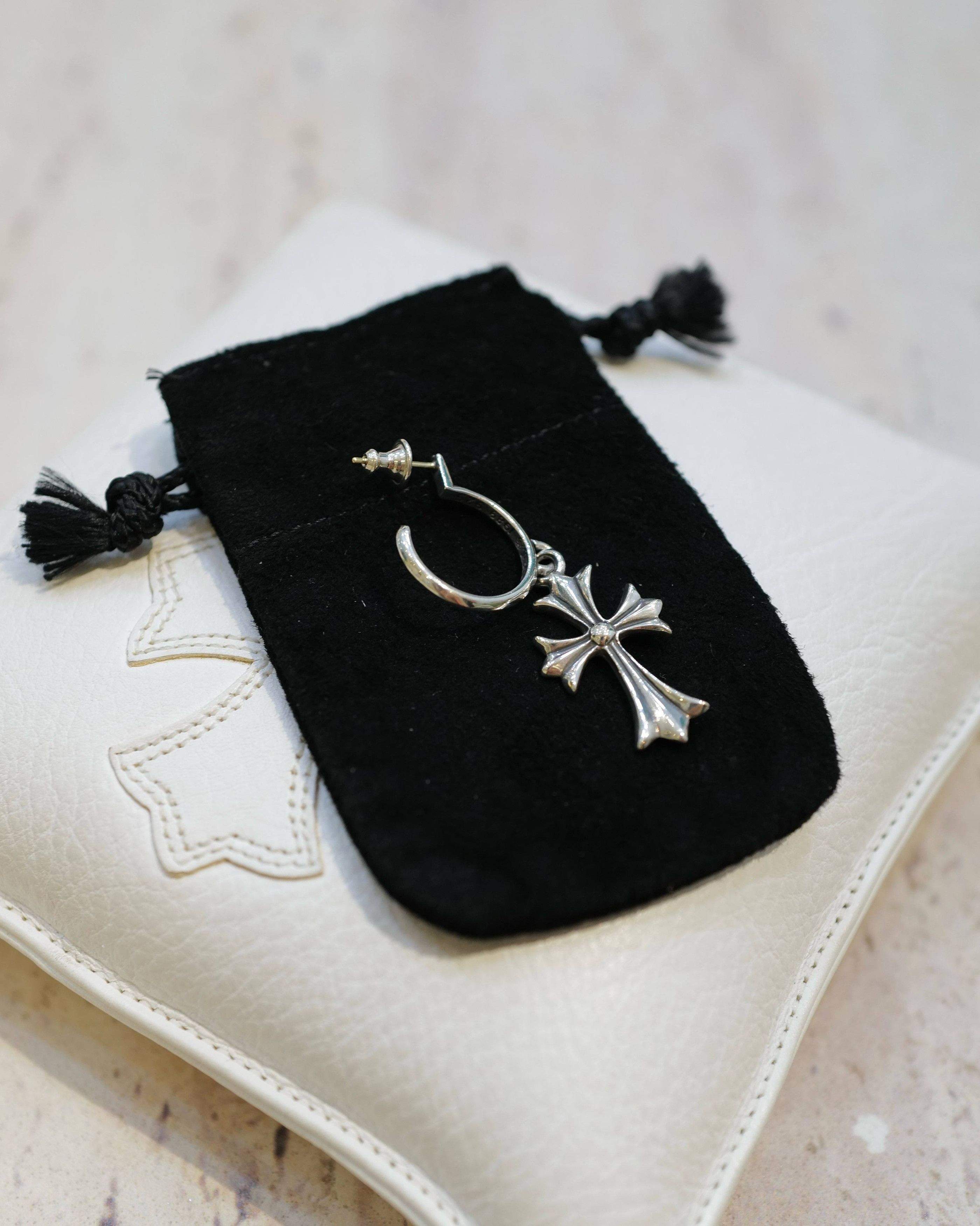 Chrome Hearts CHROME HEARTS Cross Hoop Earring Size ONE SIZE - 1 Thumbnail