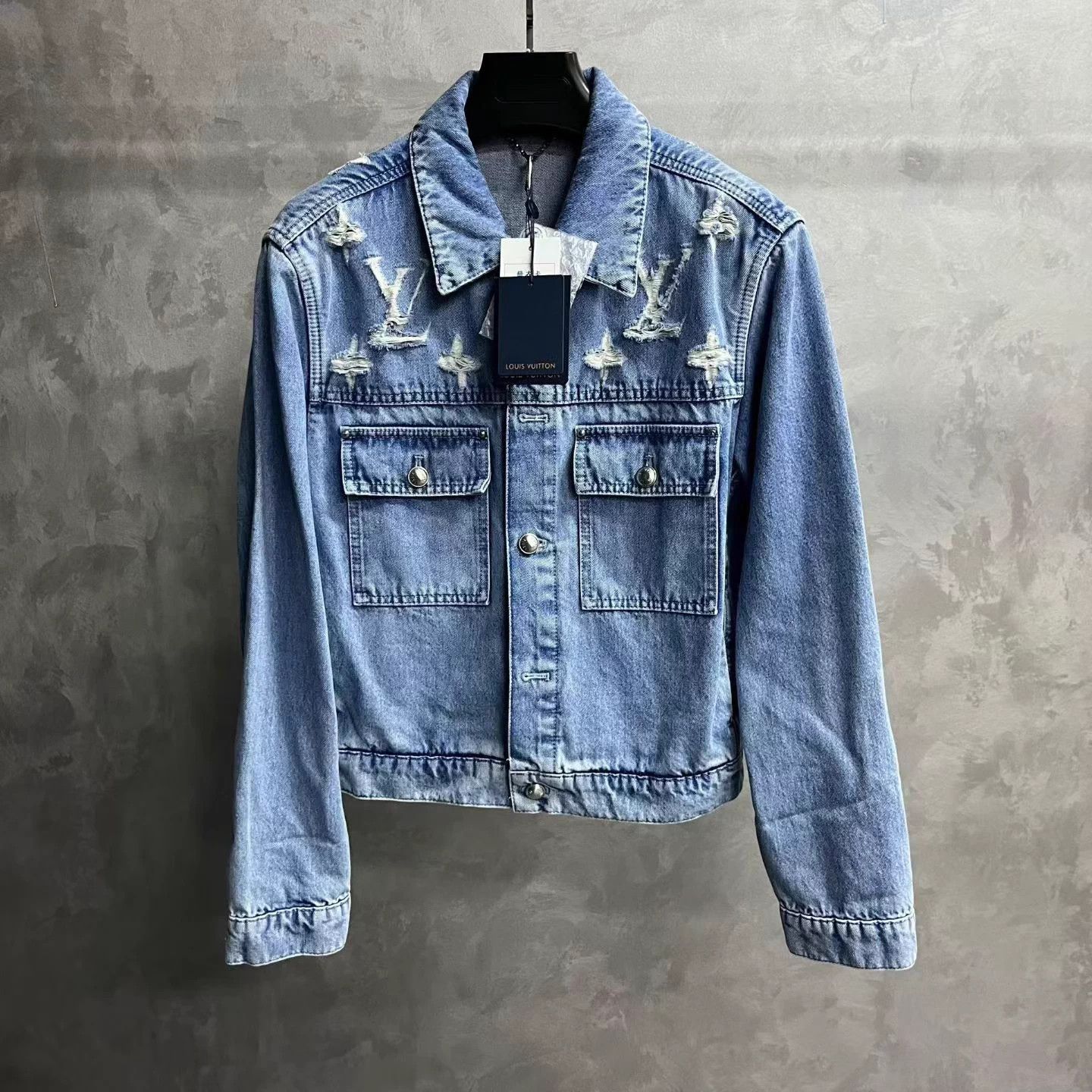 Louis Vuitton LV Blue Logo SB Lapel Pocket LS Denim Jkt Size US S / EU 44-46 / 1 - 1 Thumbnail
