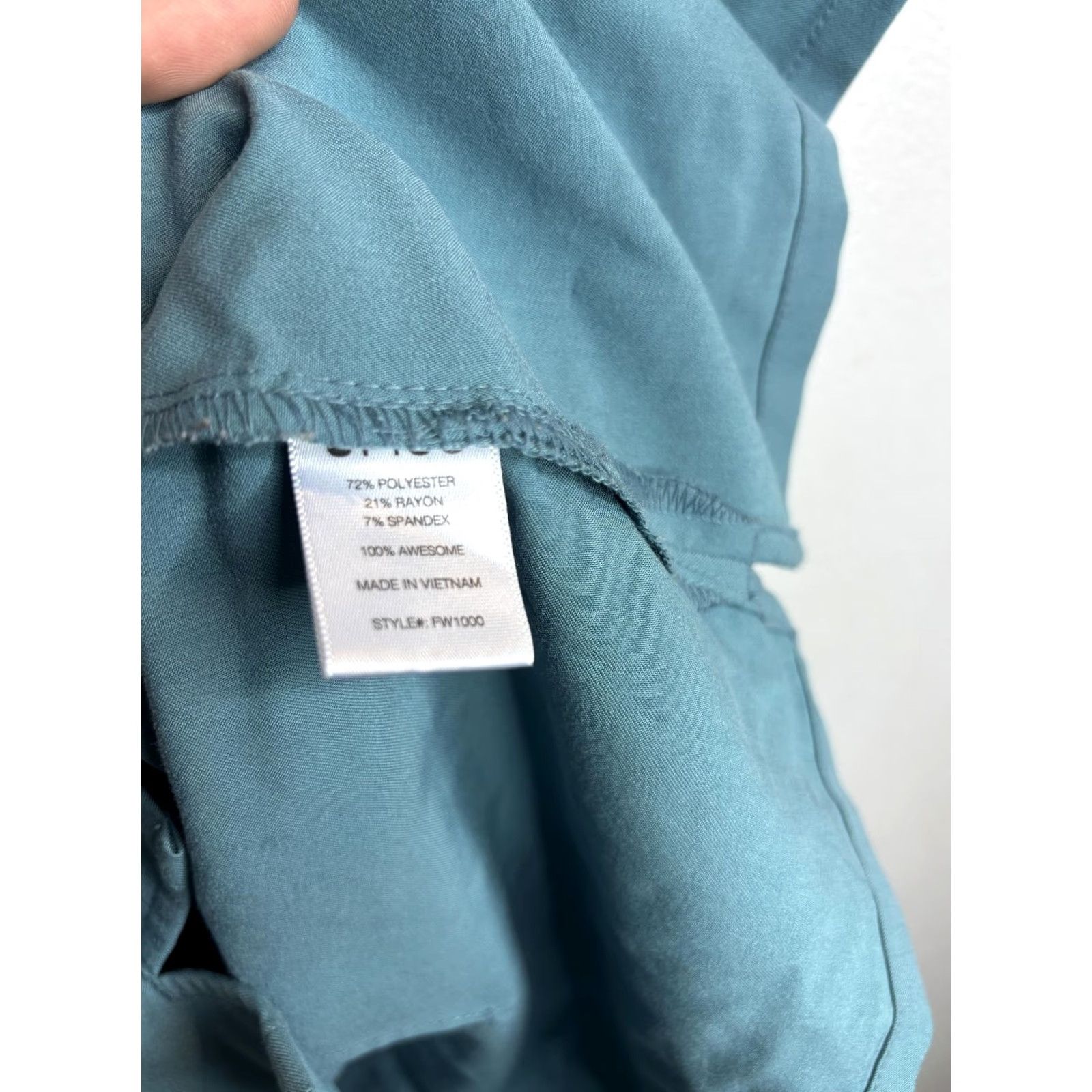 Vintage FIGS Technical Collection Scrub Top Mens Medium Blue V Neck Pocket FW1000 Size US M / EU 48-50 / 2 - 5 Thumbnail