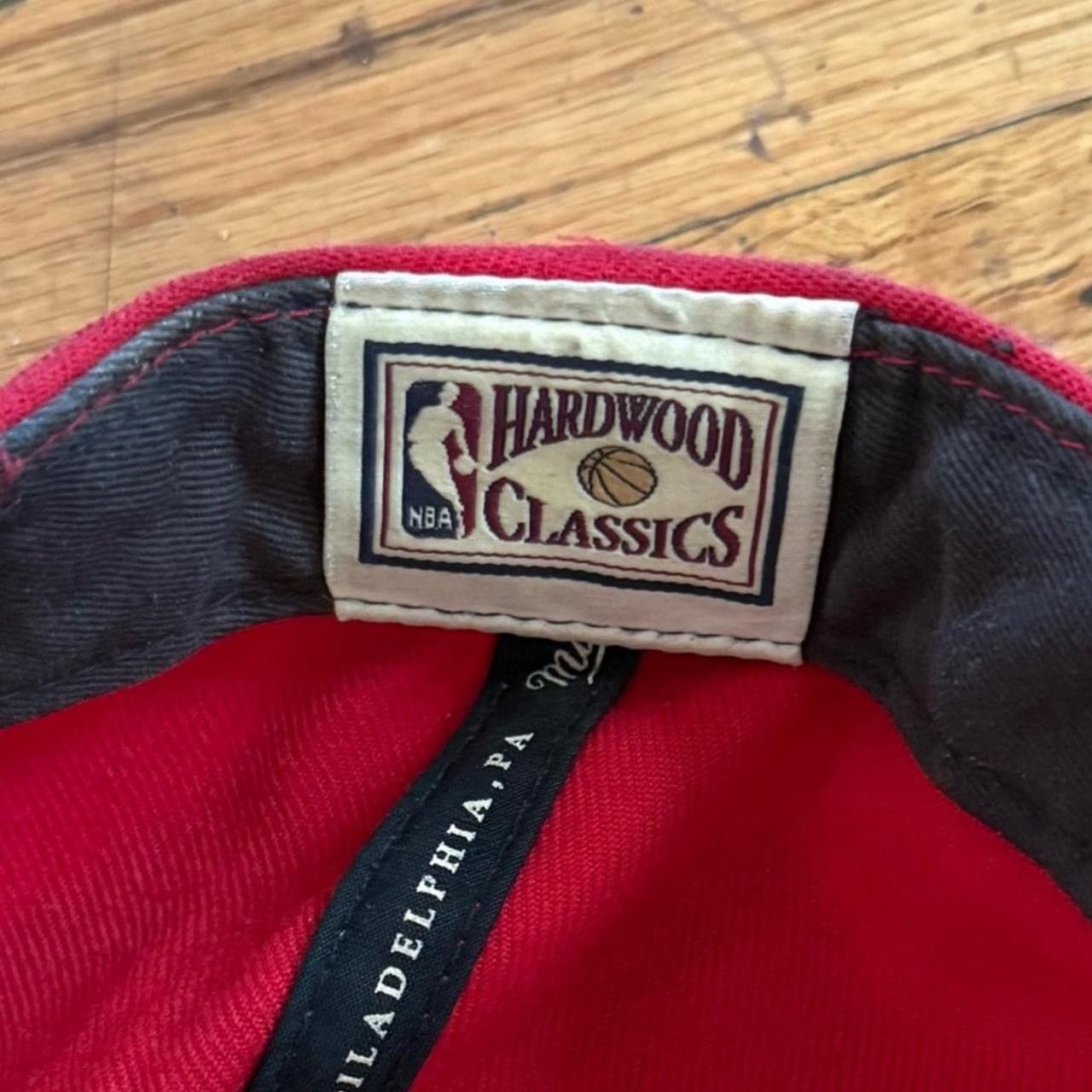 Mitchell & Ness Philadelphia 76ers Hardwood Classics Two-Tone Snapback Hat Size ONE SIZE - 4 Thumbnail