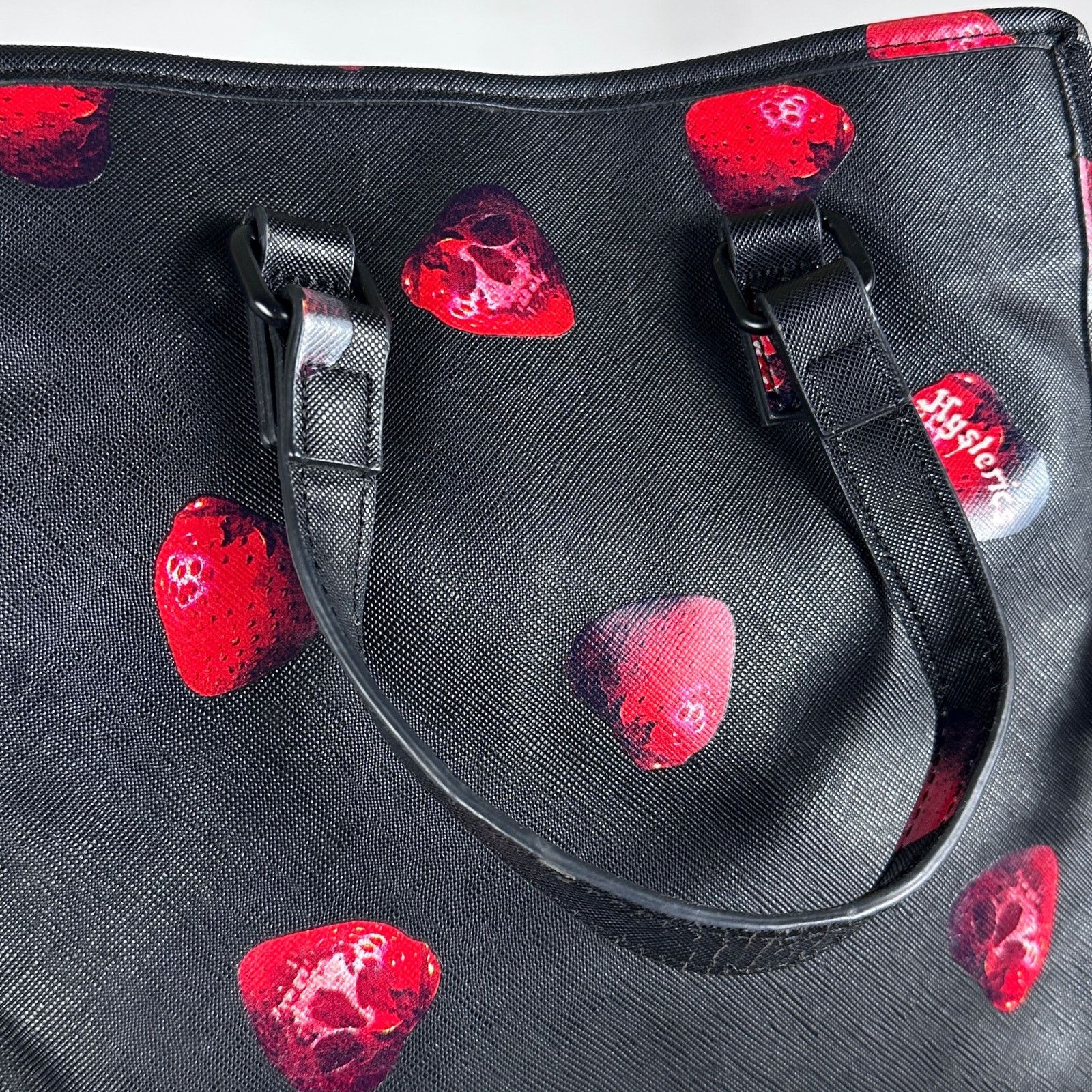 Hysteric Glamour Black Skullberry Purse Size ONE SIZE - 8 Thumbnail