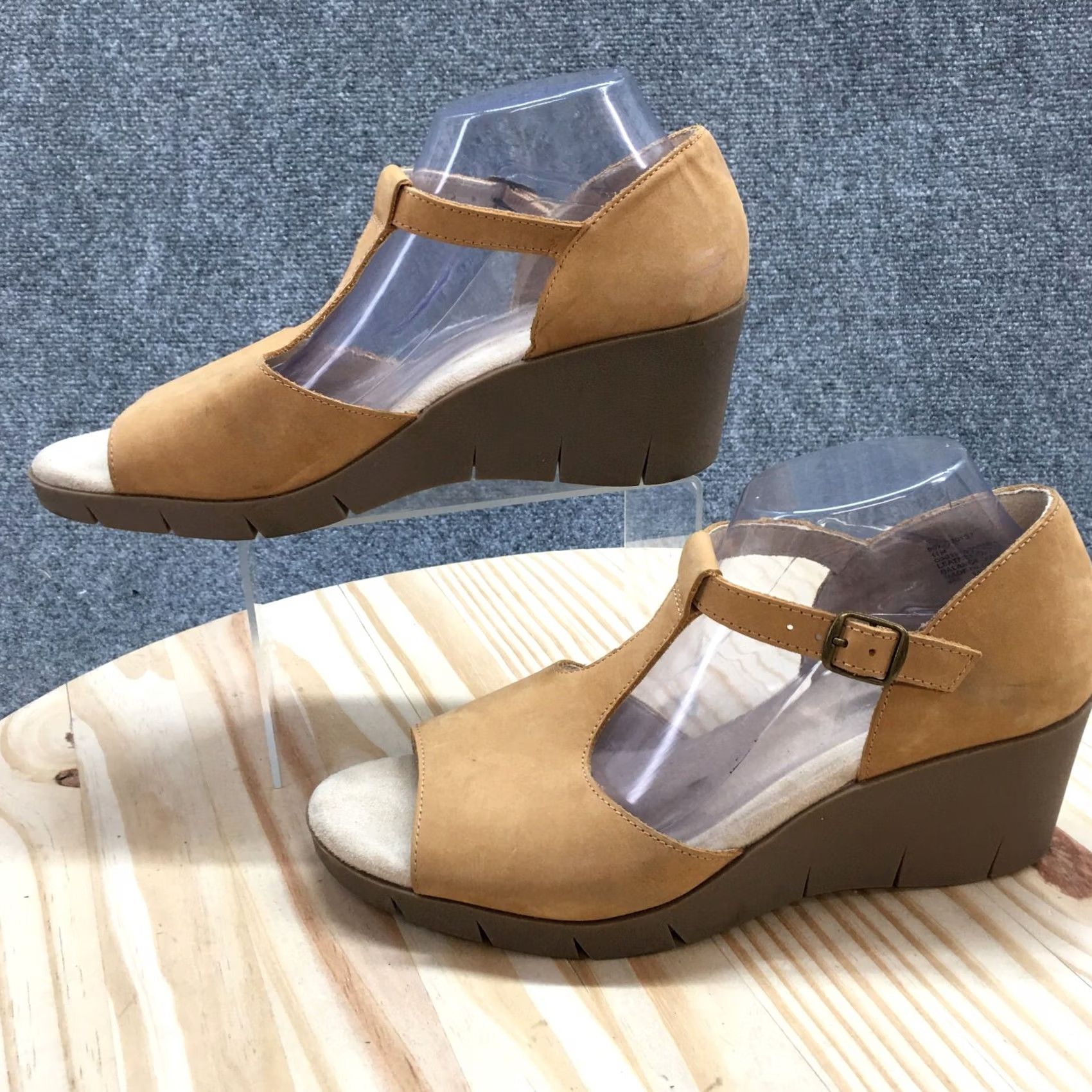 Vintage White Mountain Sandals Womens 11 M Parisia Wedge Brown Leather T-Strap Size US 11 / IT 41 - 4 Thumbnail