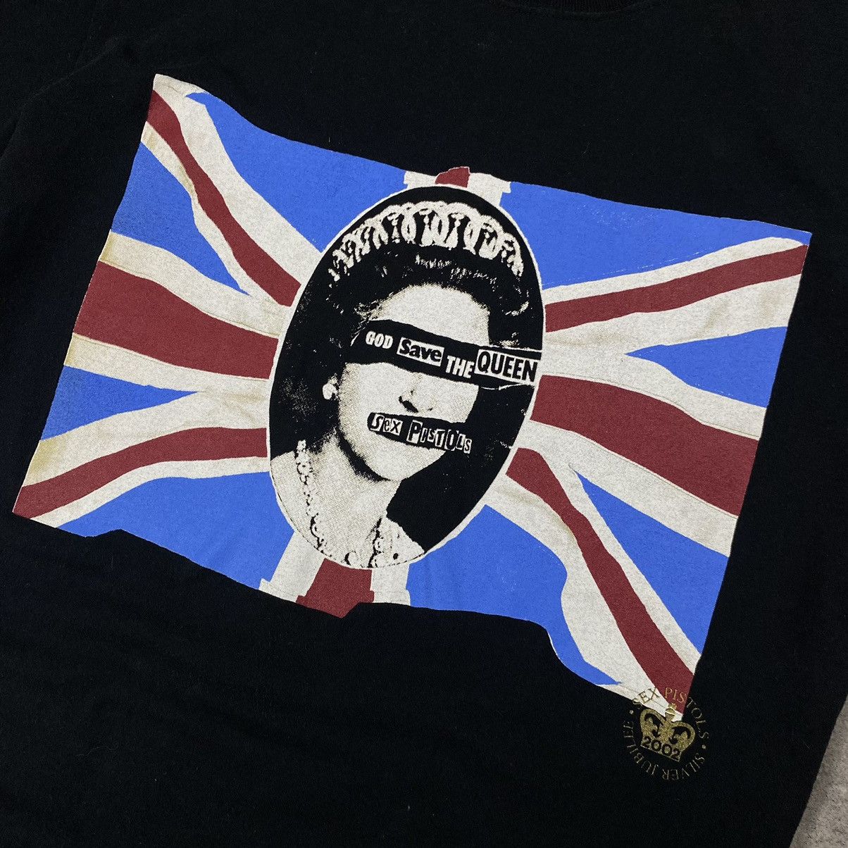Band Tees × Japanese Brand × Vintage Sex Pistols 2002 Screen Stars God Save the Queen T-Shirt Size US L / EU 52-54 / 3 - 5 Thumbnail
