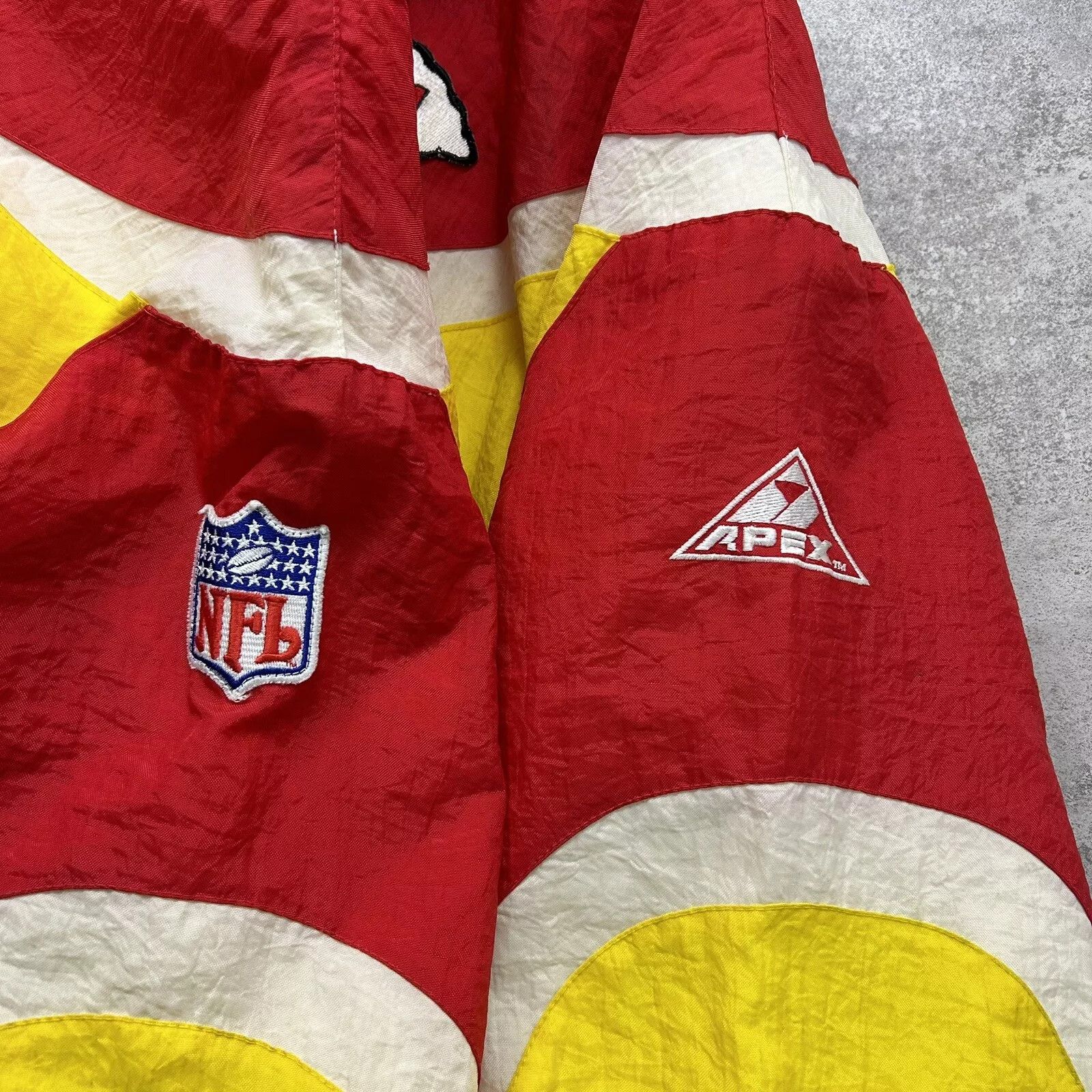 Apex One × NFL × Vintage Kansas City CHIEFS APEX ONE AUTHENTIC PRO LINE PUFFER JACKET Size US XL / EU 56 / 4 - 5 Thumbnail