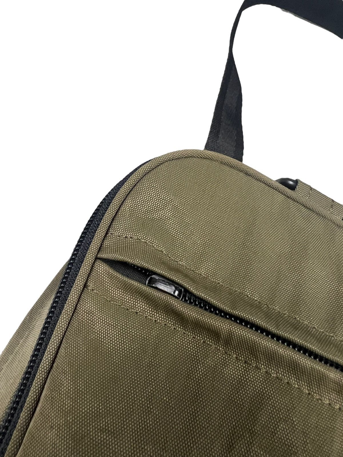 Issey Miyake 1980 Issey Miyake Messenger Laptop Bag Size ONE SIZE - 7 Thumbnail