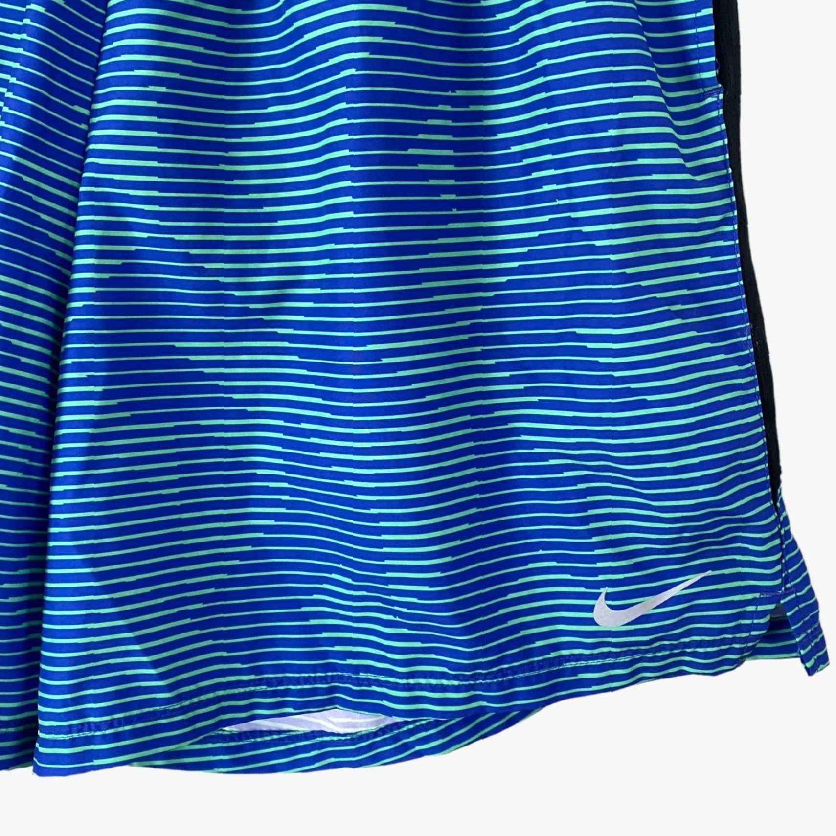 Nike VINTAGE Nike Dri-Fi Challenger Striped 7'' Running Short Blue Mens 2XL Lined Active Wear Size US 39 - 7 Thumbnail