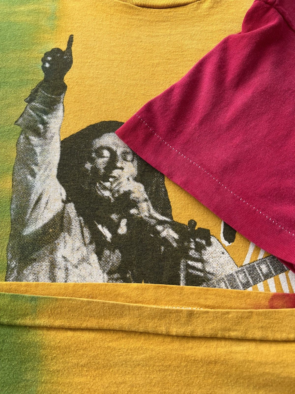 Band Tees Vintage 90s Bob Marley Who Feels It Jamaica Tie Dye T-shirt Size US XXL / EU 58 / 5 - 8 Thumbnail