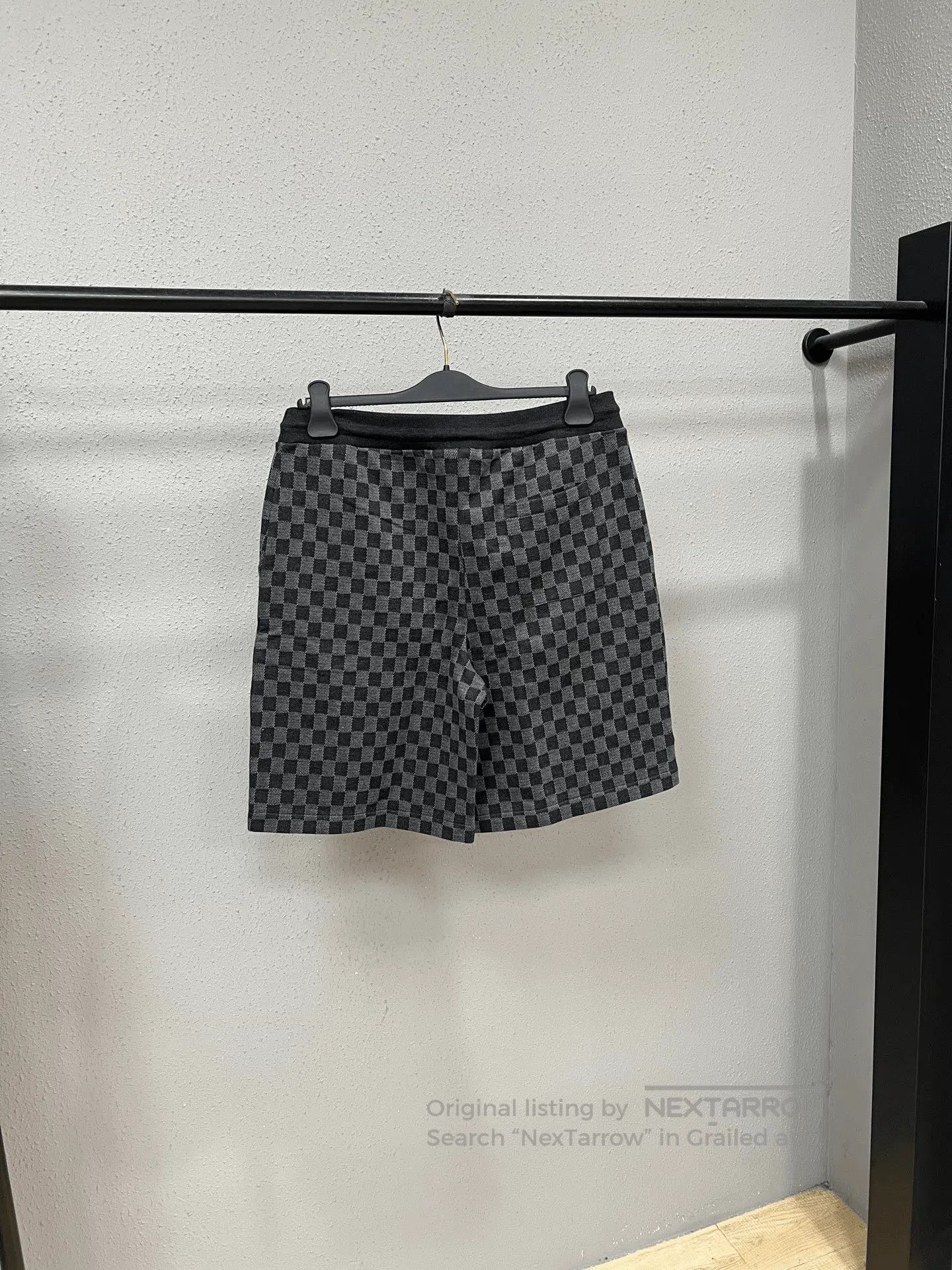 Louis Vuitton LV Checkered Shorts. Size US 32 / EU 48 - 2 Thumbnail
