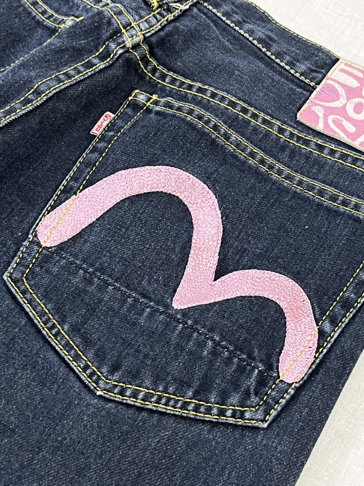 Evisu VERY RARE🔥Vintage EVISU DONNA Pink Selvedge Denim Jeans 27” Size 27" / US 4 / IT 40 - 7 Thumbnail