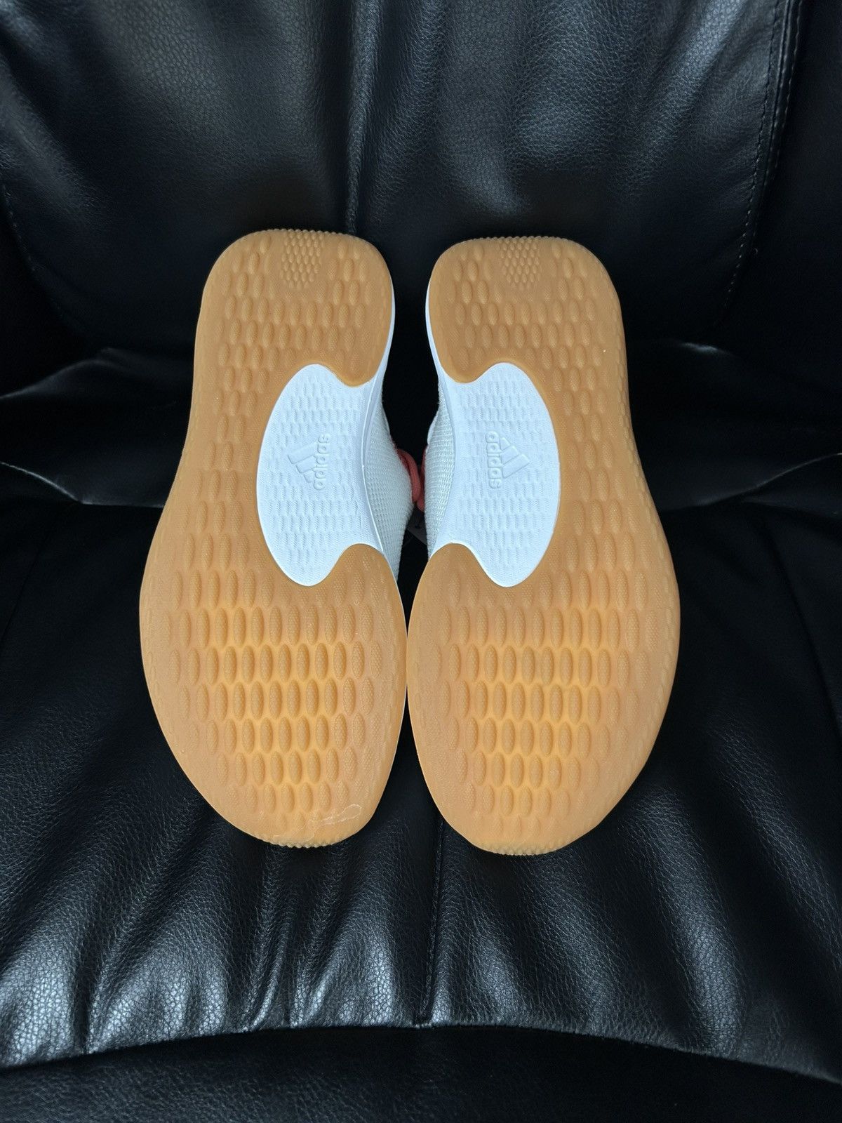 Adidas Cloud Foam Pure Women’s 7 White/Scarlett New OG Box