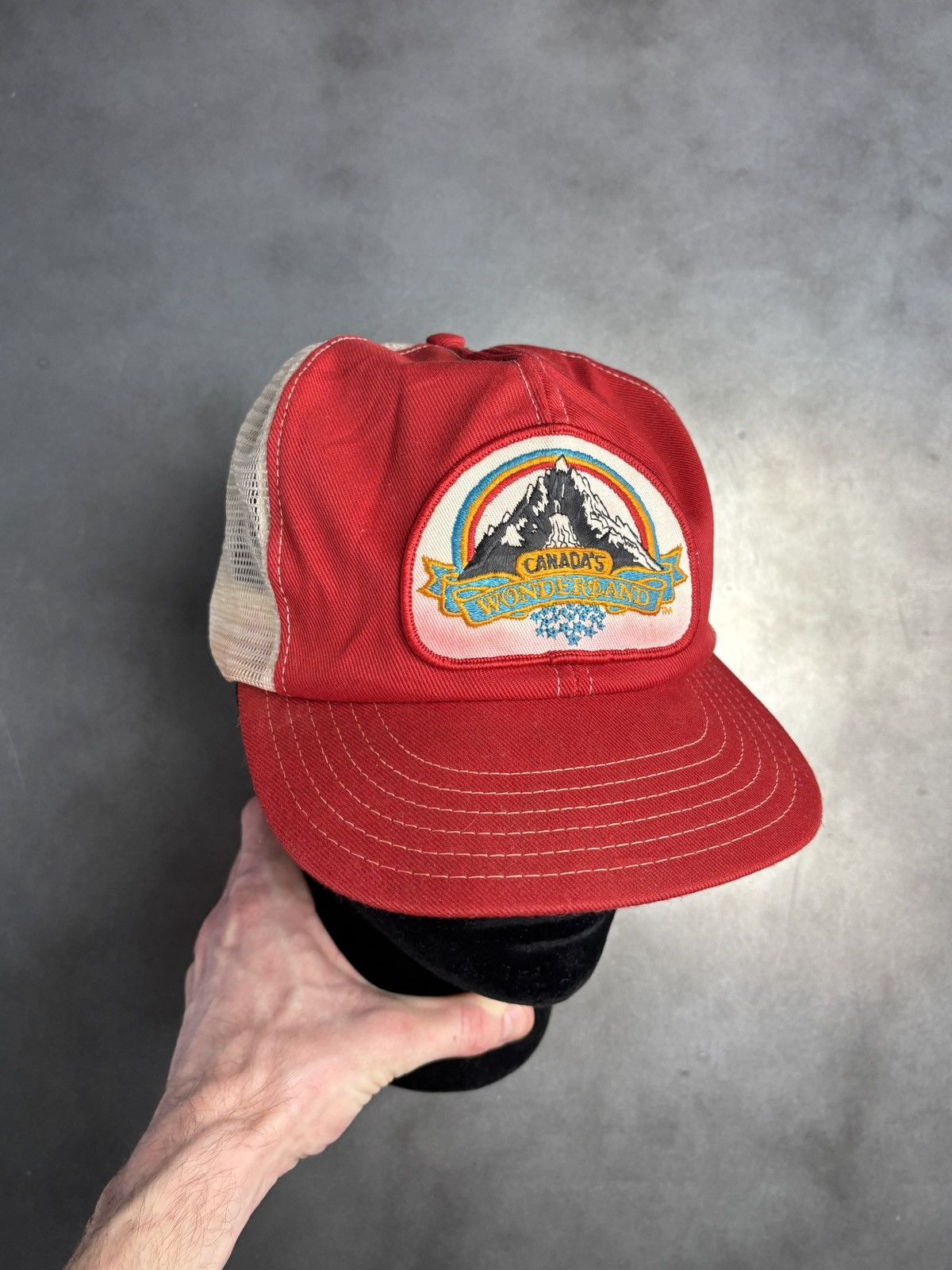 Vintage Vintage Trucker Hat Canadas Wonderland 1970s 1980s Mesh 80s Size ONE SIZE - 17 Thumbnail