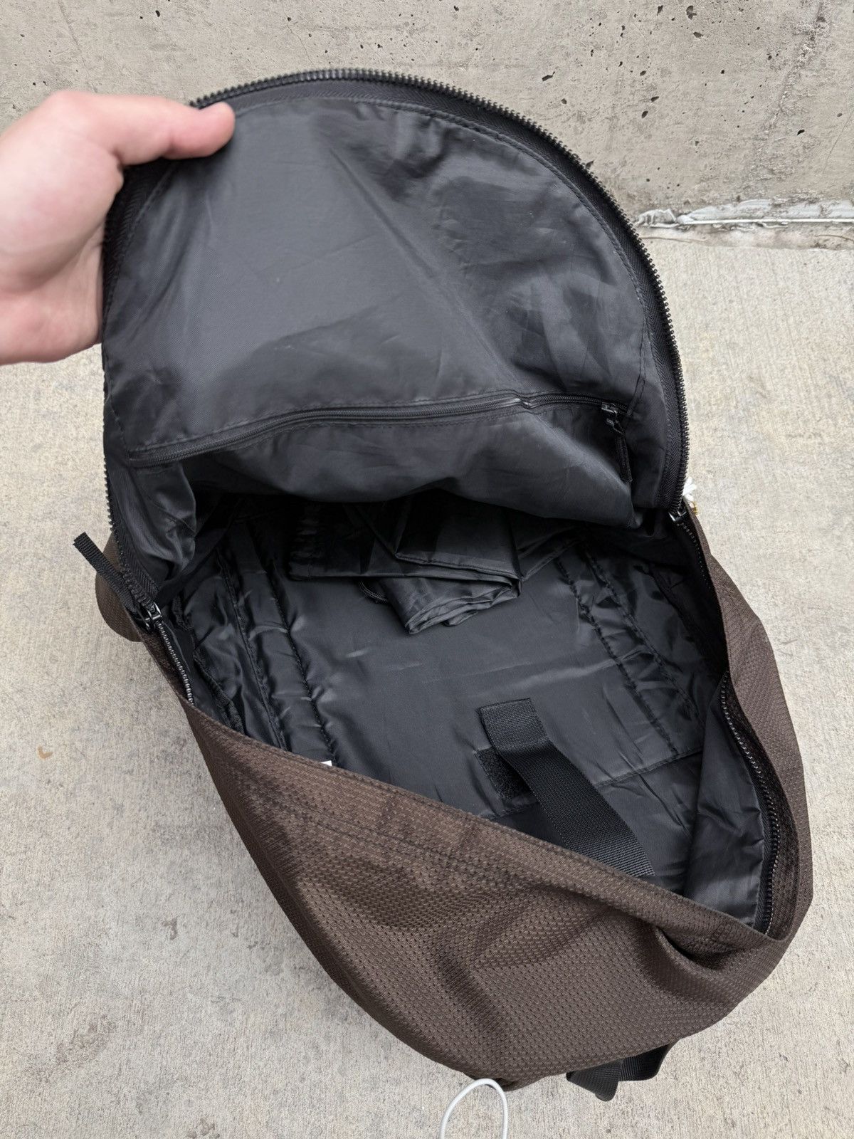 Eastpak × Raf Simons Raf Simons Eastpak R Patch Brown Size ONE SIZE - 9 Thumbnail