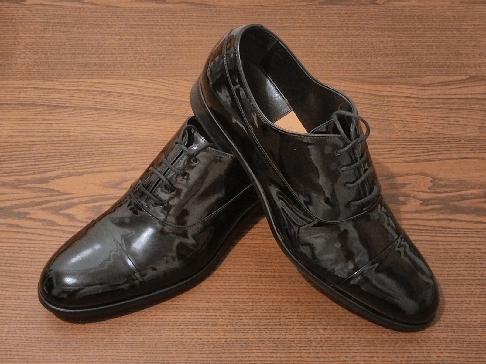 Paul Smith PAUL SMITH BLACK PATENT LEATHER OXFORD LACE-UPS Size US 11 / EU 44 - 5 Thumbnail