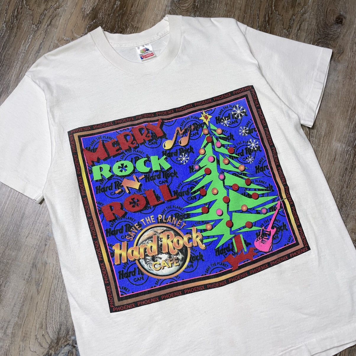 Hard Rock Cafe × Vintage Hard Rock Cafe Vintage Christmas Band Tee Shirt Mens Medium Size US M / EU 48-50 / 2 - 2 Thumbnail