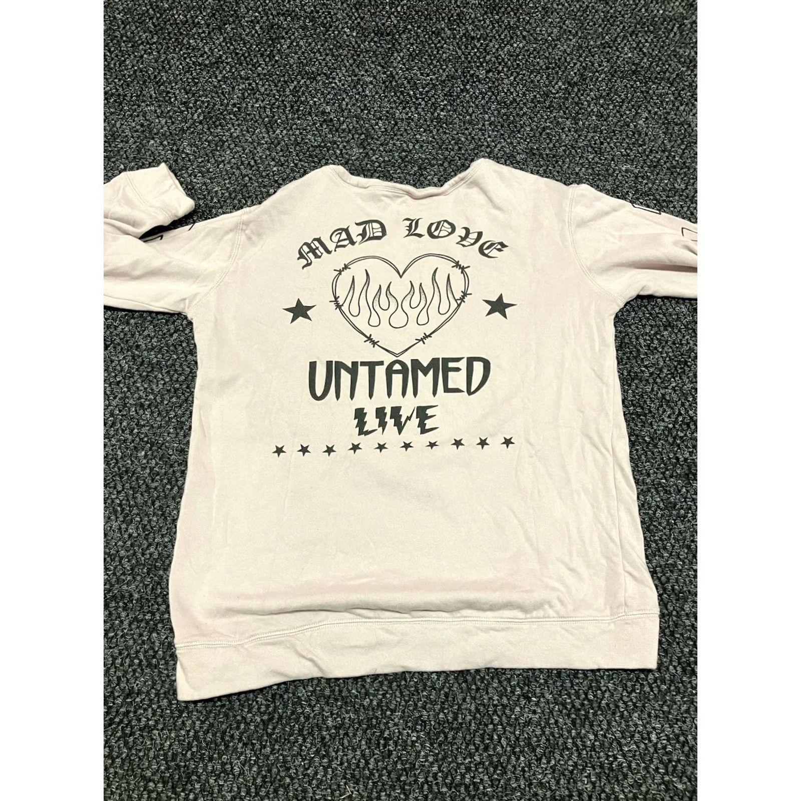 Vintage CHASER Sweatshirt Crewneck "Mad Love Untamed Live" Women's Large Pink L/Cotton SOLID/GRAPHIC Size L / US 10 / IT 46 - 4 Thumbnail