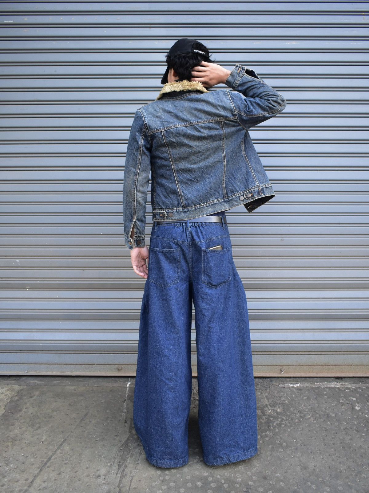 Vintage Ifsixwasnine LGB Styles 2 Pocket Gap Denim Fur Jacket Size US S / EU 44-46 / 1 - 10 Thumbnail