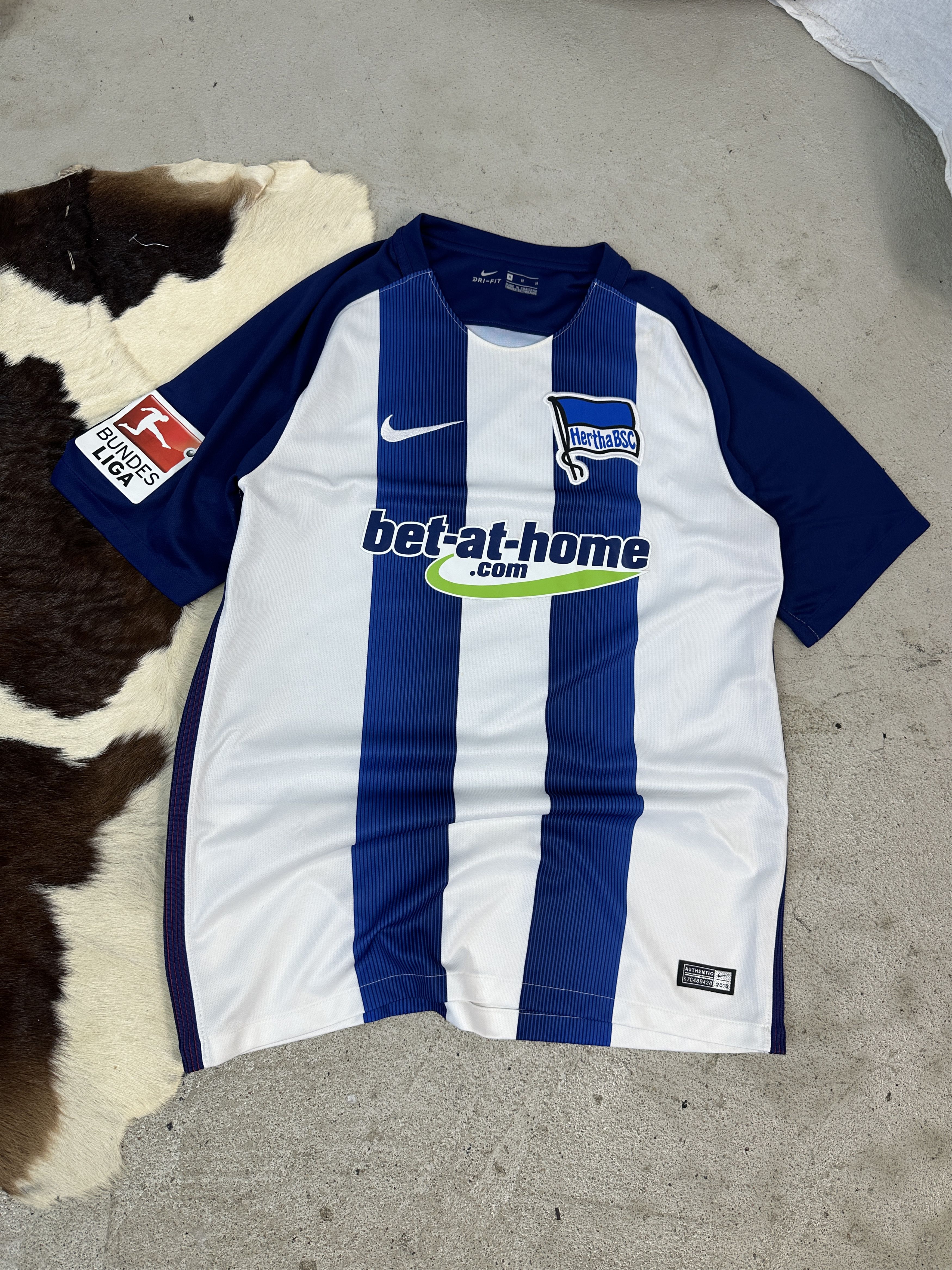 Nike × Vintage Jersey Nike Hertha BSC 17/18 Home Size US M / EU 48-50 / 2 - 1 Thumbnail