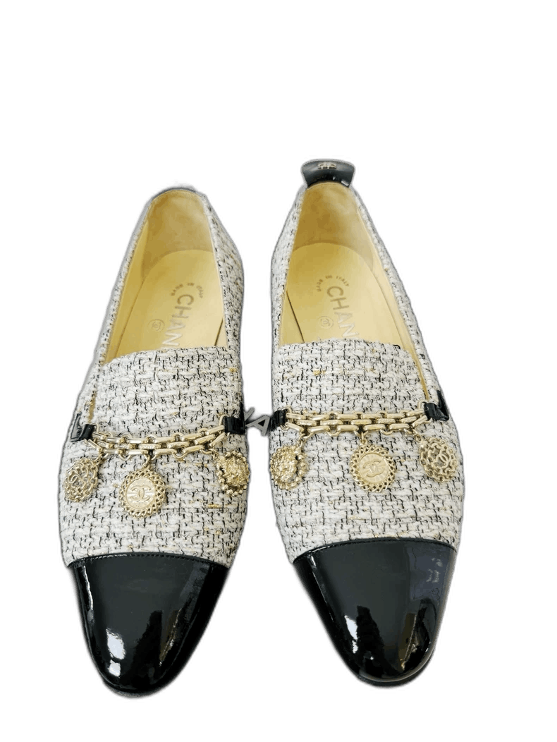 Chanel Chanel Beige Flats with Black Toe Cap -2505 Size US 4.5 / IT 34.5 - 1 Thumbnail