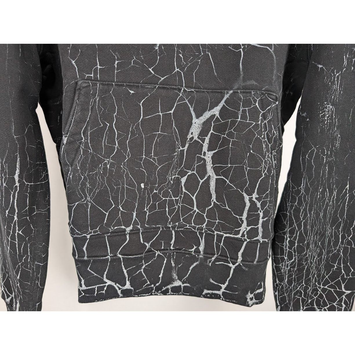 Amiri o1rshd1 Q:4 / Cracked Dye Core Logo Hoodie in Black Size US S / EU 44-46 / 1 - 7 Thumbnail