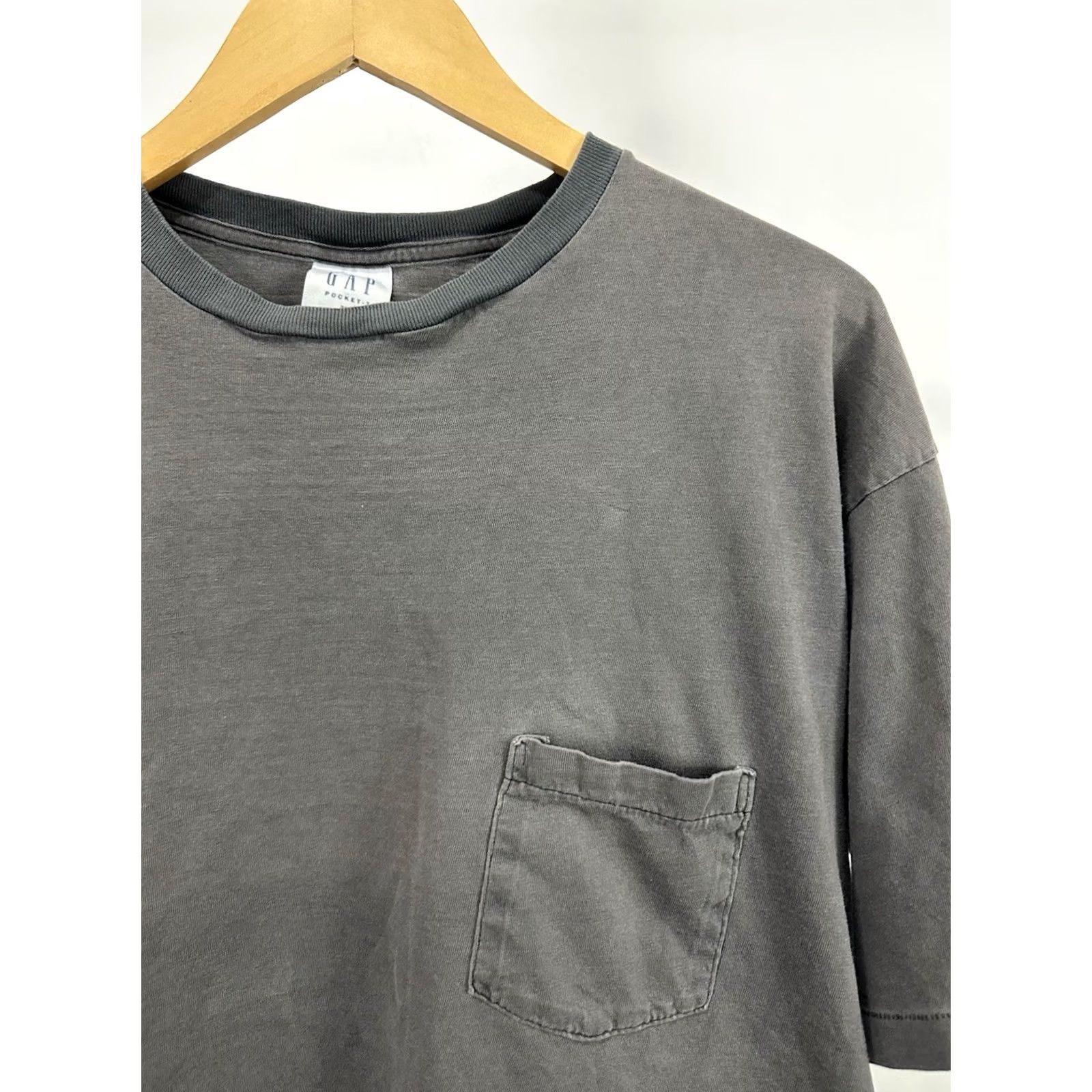 Gap VTG GAP Sun Faded Worn WIP Blank Single Stitch Pocket BOXY T-Shirt XL USA Size US XL / EU 56 / 4 - 4 Thumbnail