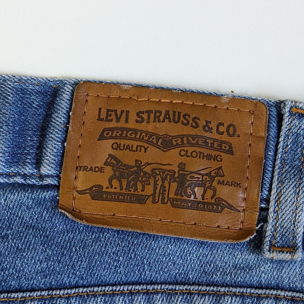 Levi's × Levi's Vintage Clothing × Vintage Vintage Levis 977 Jeans 90s Relaxed Fit Light Wash Denim Size US 40 / EU 56 - 5 Thumbnail
