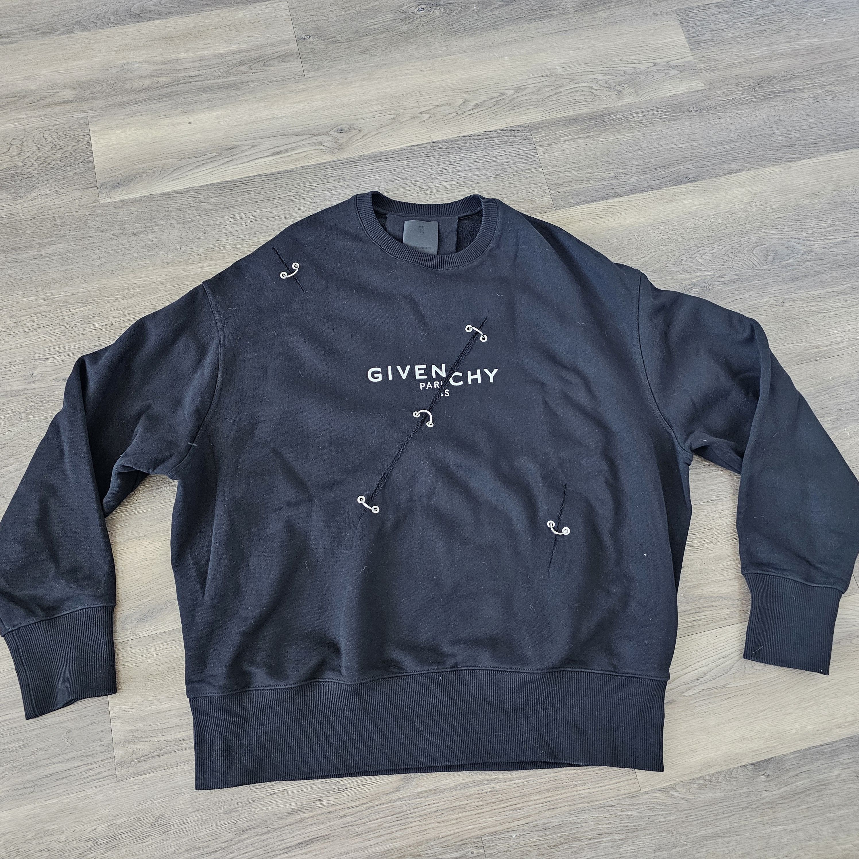 Givenchy logo-print eyelet-detailing oversized sweatshirt Size US S / EU 44-46 / 1 - 2 Thumbnail