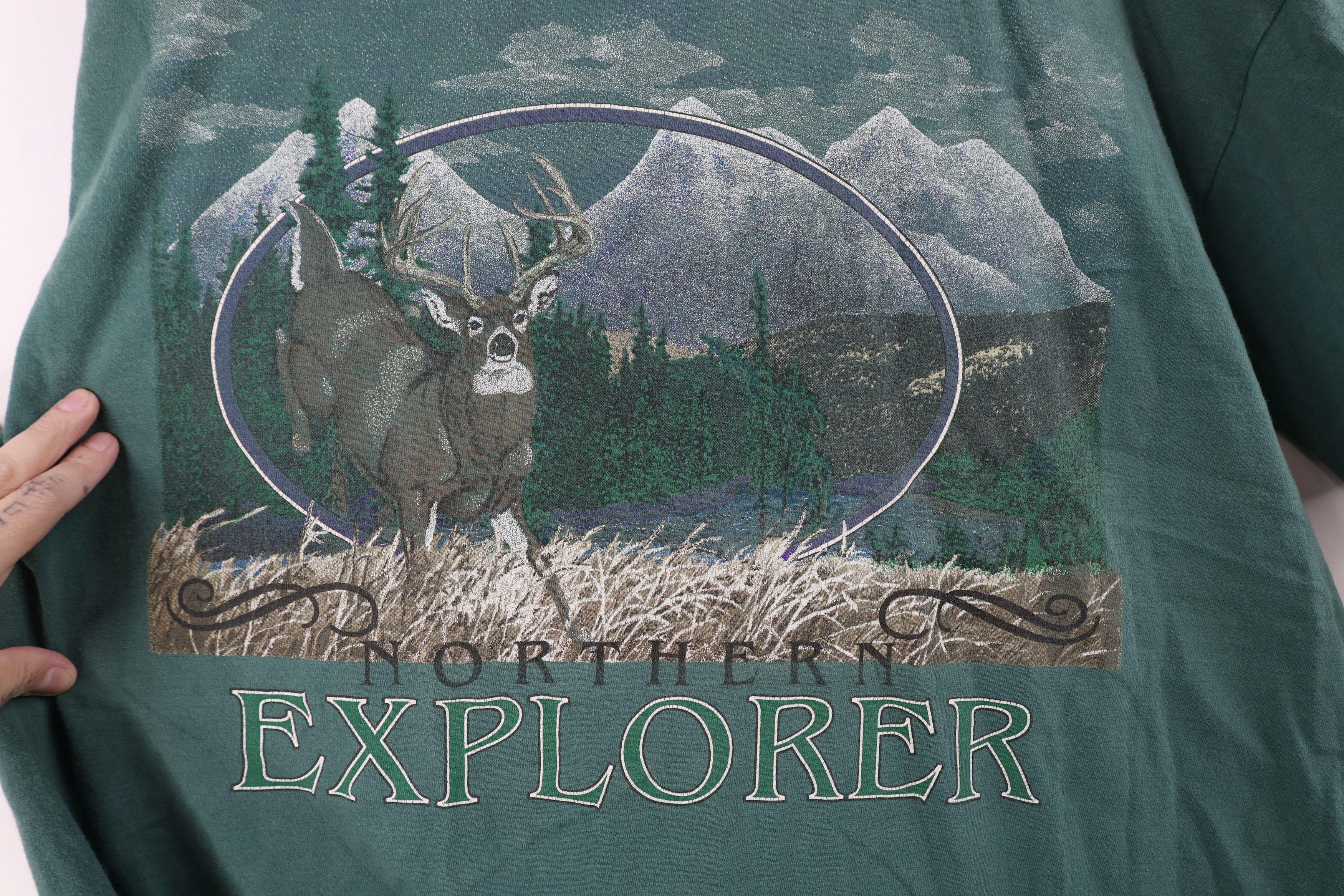 Vintage Vintage 90s Streetwear Deer Buck Mountains T-Shirt Green Size US L / EU 52-54 / 3 - 4 Thumbnail