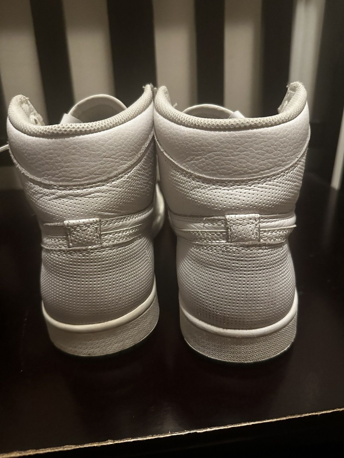 Jordan Brand × Nike Jordan 1 White Perforated Size US 9 / EU 42 - 5 Thumbnail