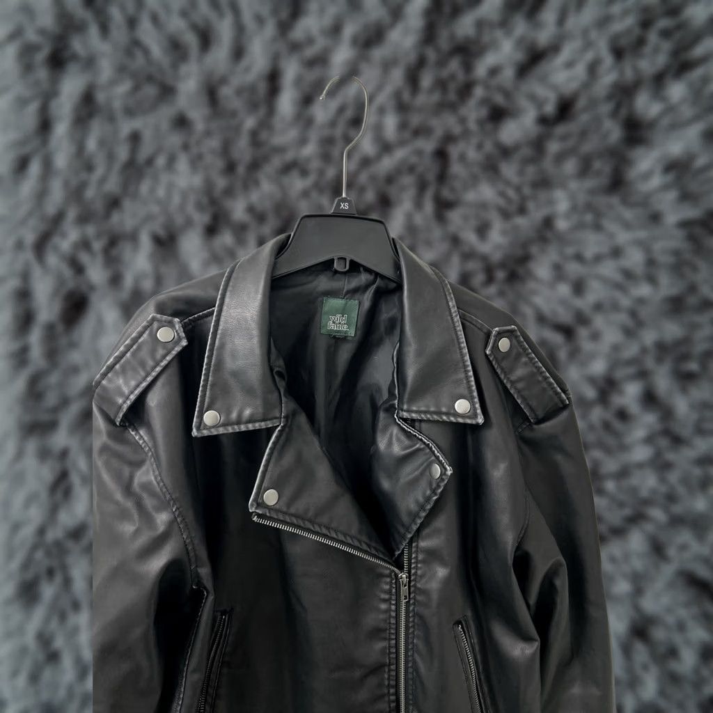 Vintage Wild Fable Black Faux Leather Jacket Womens Large Moto Biker Belted L/S Over Sized Casual Party 90s Womens Size L / US 10 / IT 46 - 1 Thumbnail