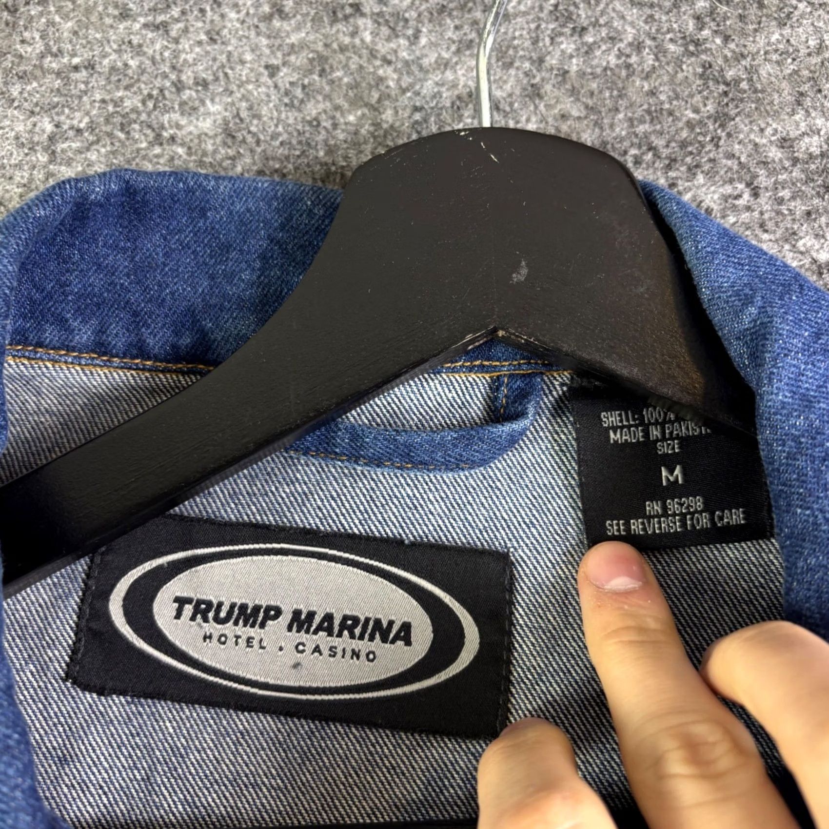 Vintage VINTAGE Trump Marina Hotel Casino Denim Jacket Mens Medium Blue Trucker RN96298 Size US M / EU 48-50 / 2 - 5 Thumbnail