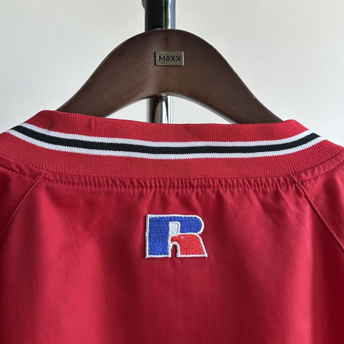 Russell Athletic × Vintage Vintage 90s Russell Athletic Water Resistant Nylon Jacket Size US L / EU 52-54 / 3 - 6 Thumbnail